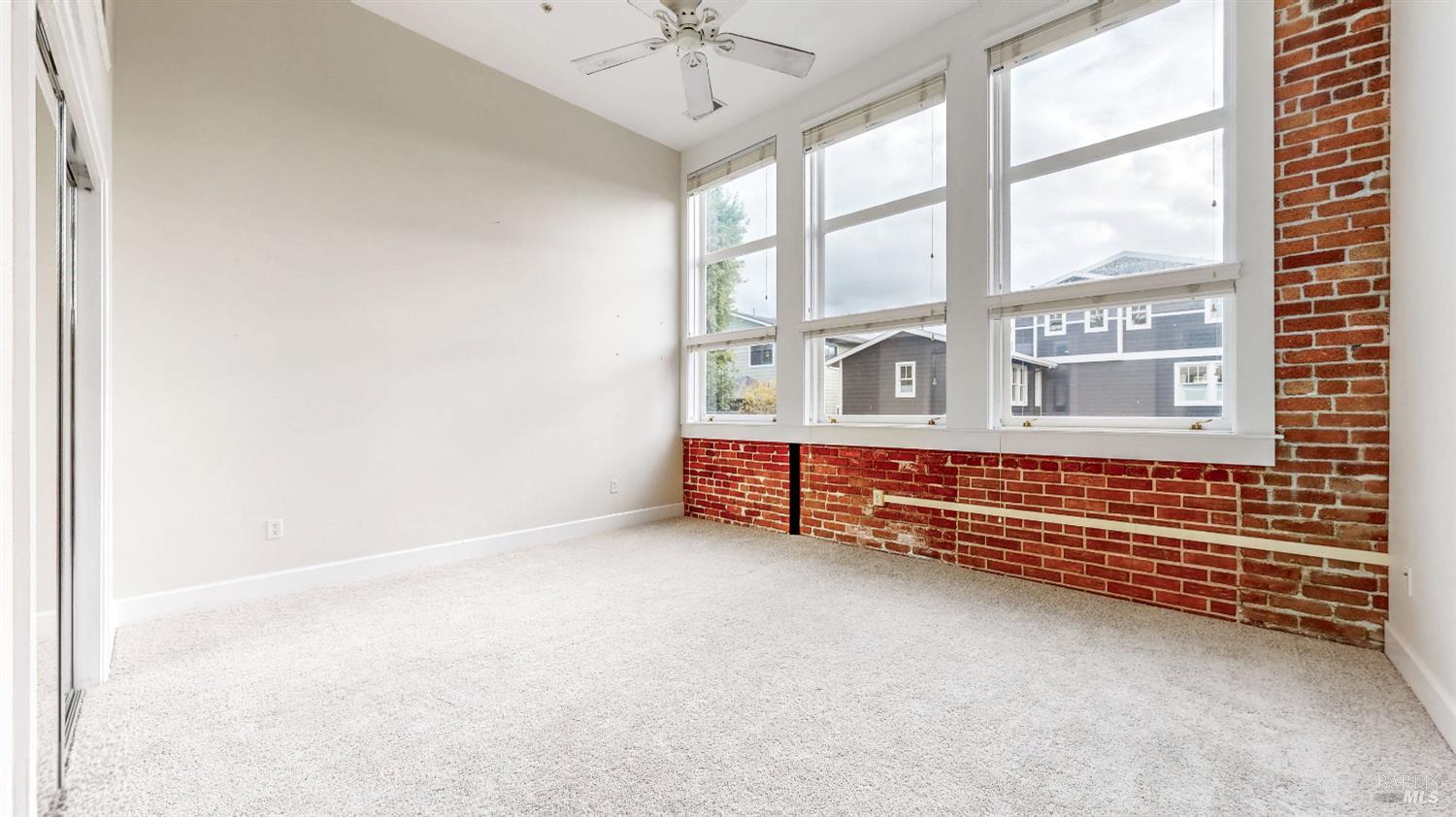 Detail Gallery Image 33 of 52 For 331 Keller St #11,  Petaluma,  CA 94952 - 2 Beds | 2/1 Baths