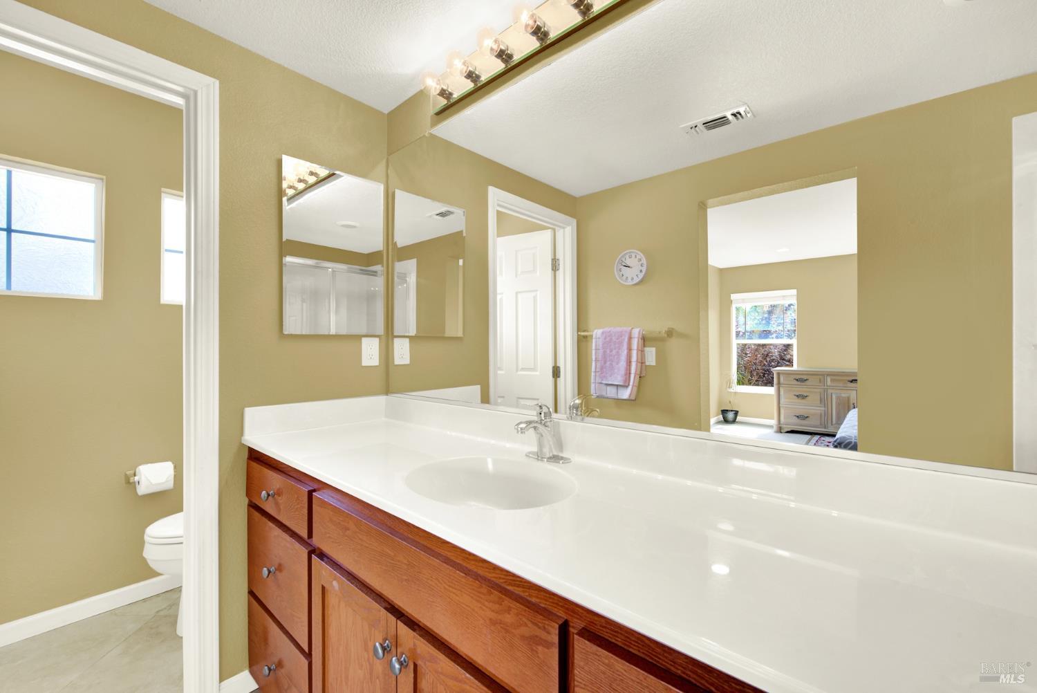 Detail Gallery Image 30 of 56 For 5051 Lakeshore Dr, Fairfield,  CA 94534 - 3 Beds | 2/1 Baths