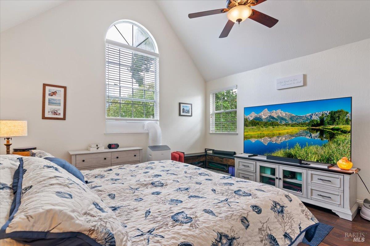 Detail Gallery Image 19 of 30 For 397 E 2nd St, Benicia,  CA 94510 - 3 Beds | 2/1 Baths