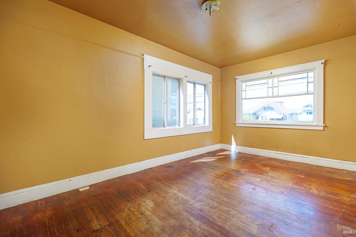 Detail Gallery Image 11 of 19 For 1222 Chanslor Ave, Richmond,  CA 94801 - 2 Beds | 1 Baths