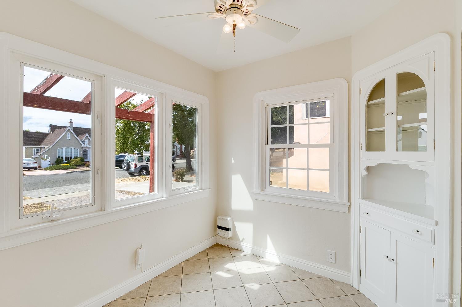 Detail Gallery Image 14 of 55 For 126 Carroll St, Vallejo,  CA 94590 - 4 Beds | 2 Baths