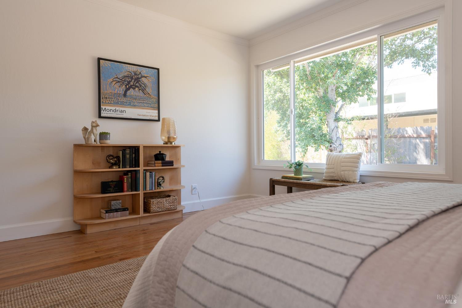 Detail Gallery Image 25 of 38 For 181 Lucas Park Dr, San Rafael,  CA 94903 - 3 Beds | 2 Baths