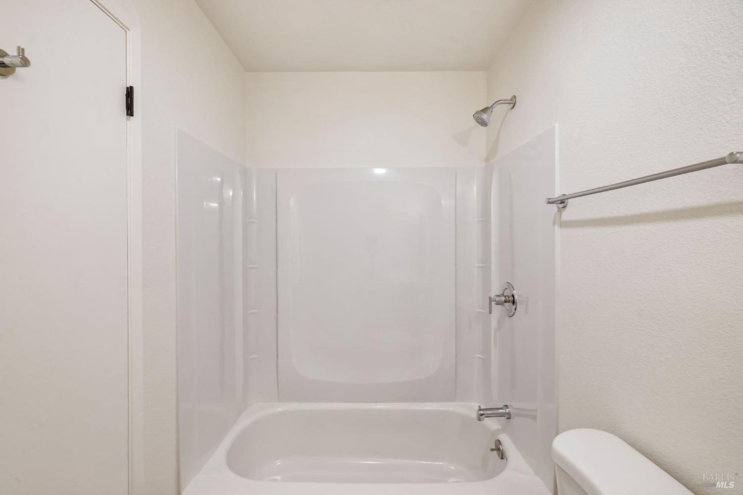 Detail Gallery Image 44 of 55 For 7402 Circle Dr, Rohnert Park,  CA 94928 - 3 Beds | 2 Baths