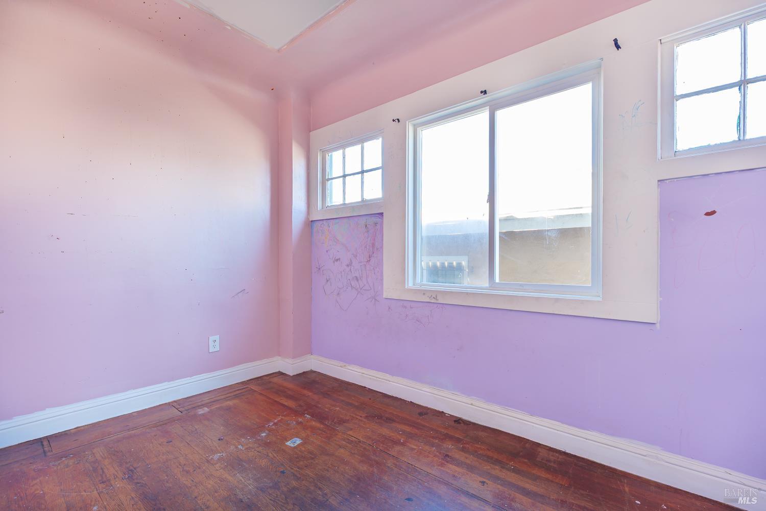 Detail Gallery Image 9 of 19 For 1222 Chanslor Ave, Richmond,  CA 94801 - 2 Beds | 1 Baths