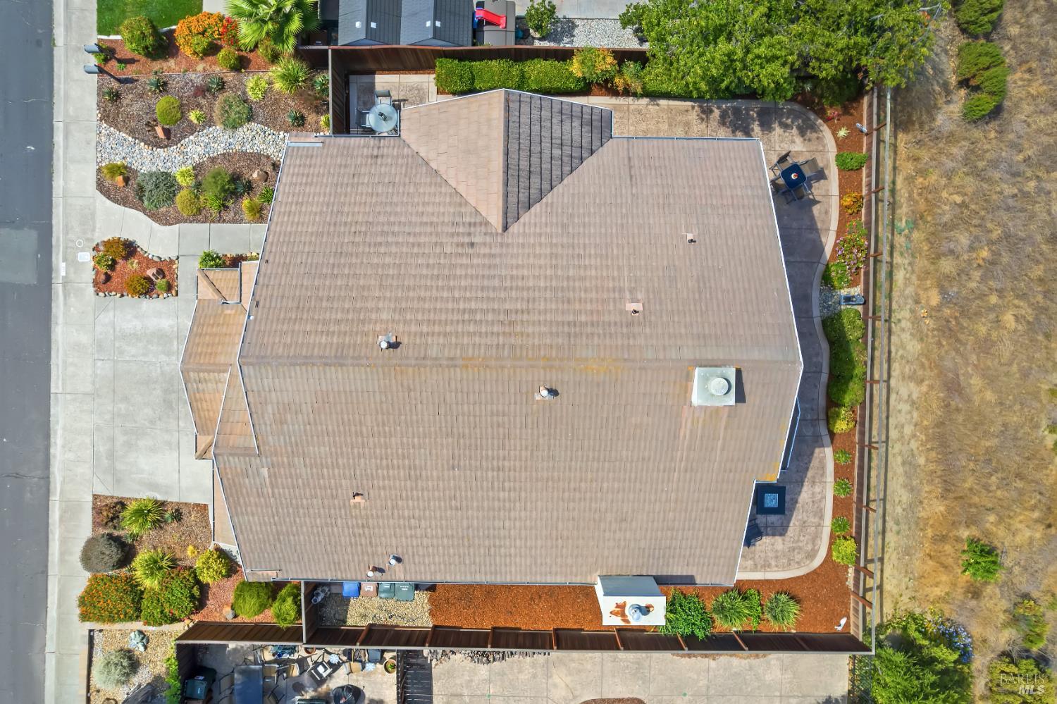 Detail Gallery Image 46 of 65 For 483 Panorama Dr, Benicia,  CA 94510 - 5 Beds | 3 Baths