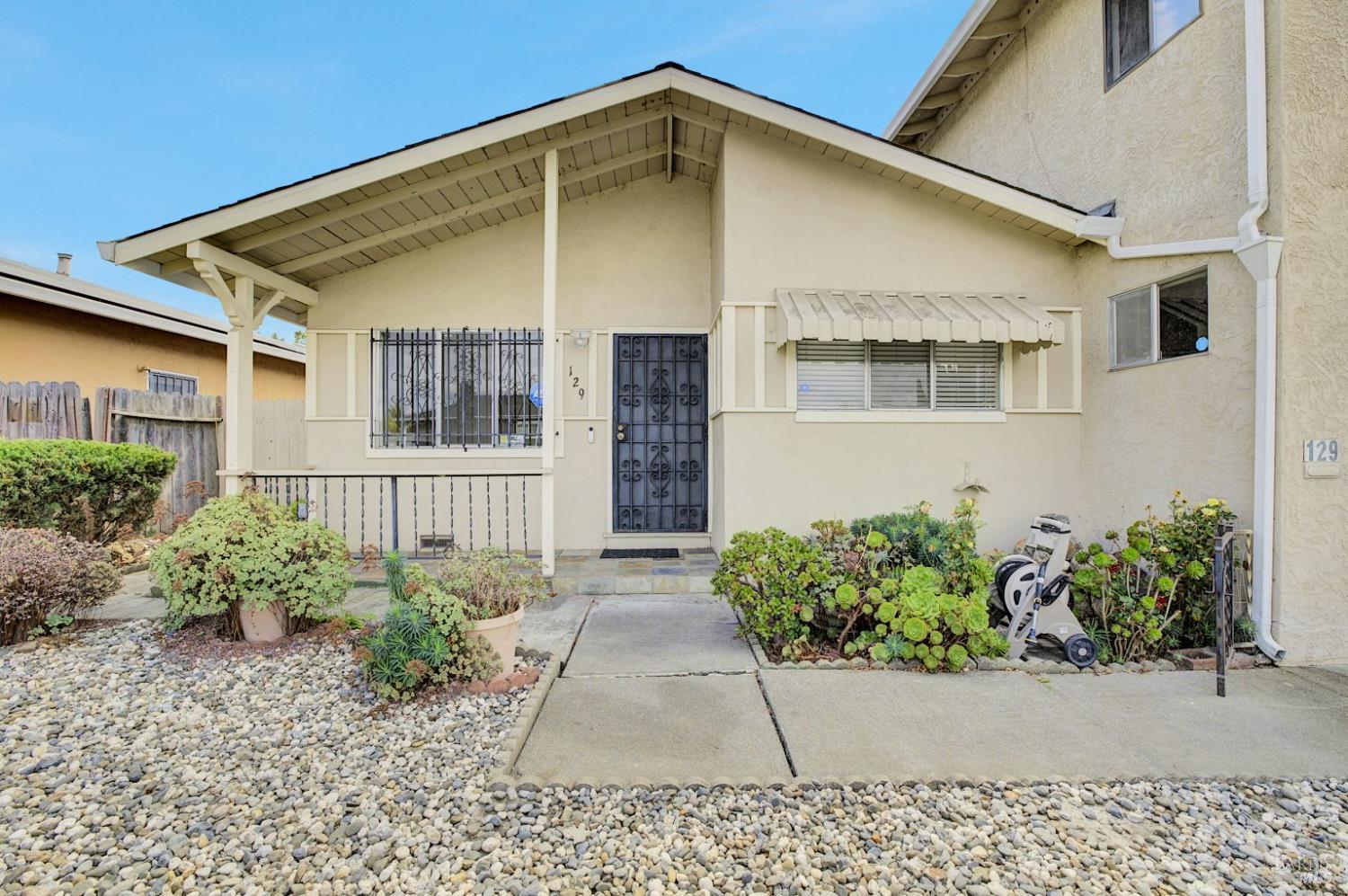Detail Gallery Image 49 of 56 For 129 Violet Dr, Vallejo,  CA 94589 - 6 Beds | 4 Baths