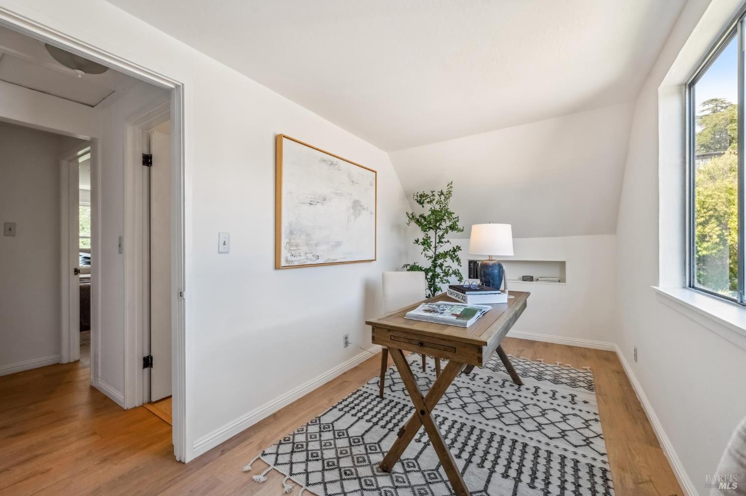 Detail Gallery Image 50 of 68 For 37 Rutherford Ave, San Anselmo,  CA 94960 - 4 Beds | 2 Baths