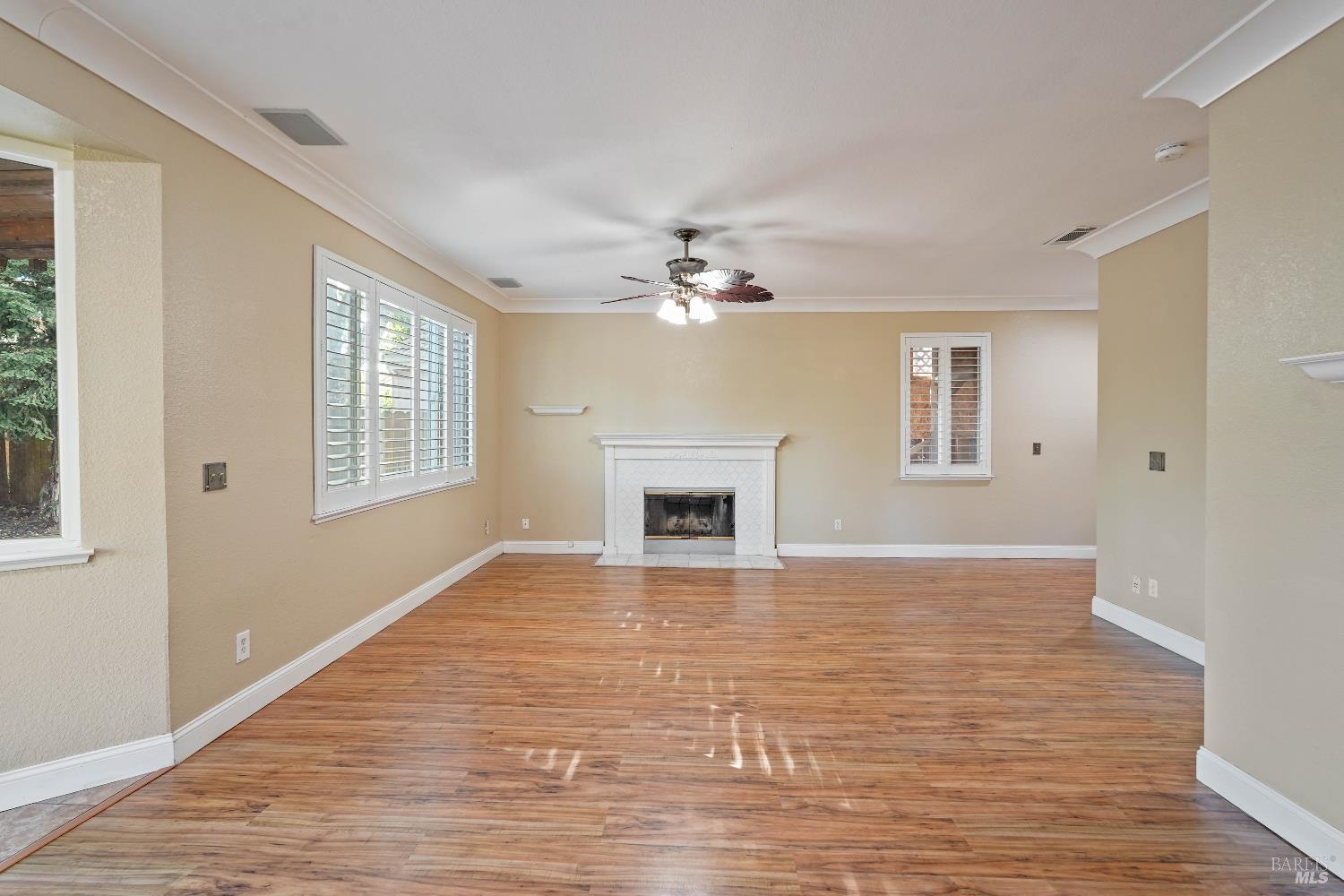 Detail Gallery Image 21 of 59 For 606 Roscommon Pl, Vacaville,  CA 95688 - 3 Beds | 2/1 Baths