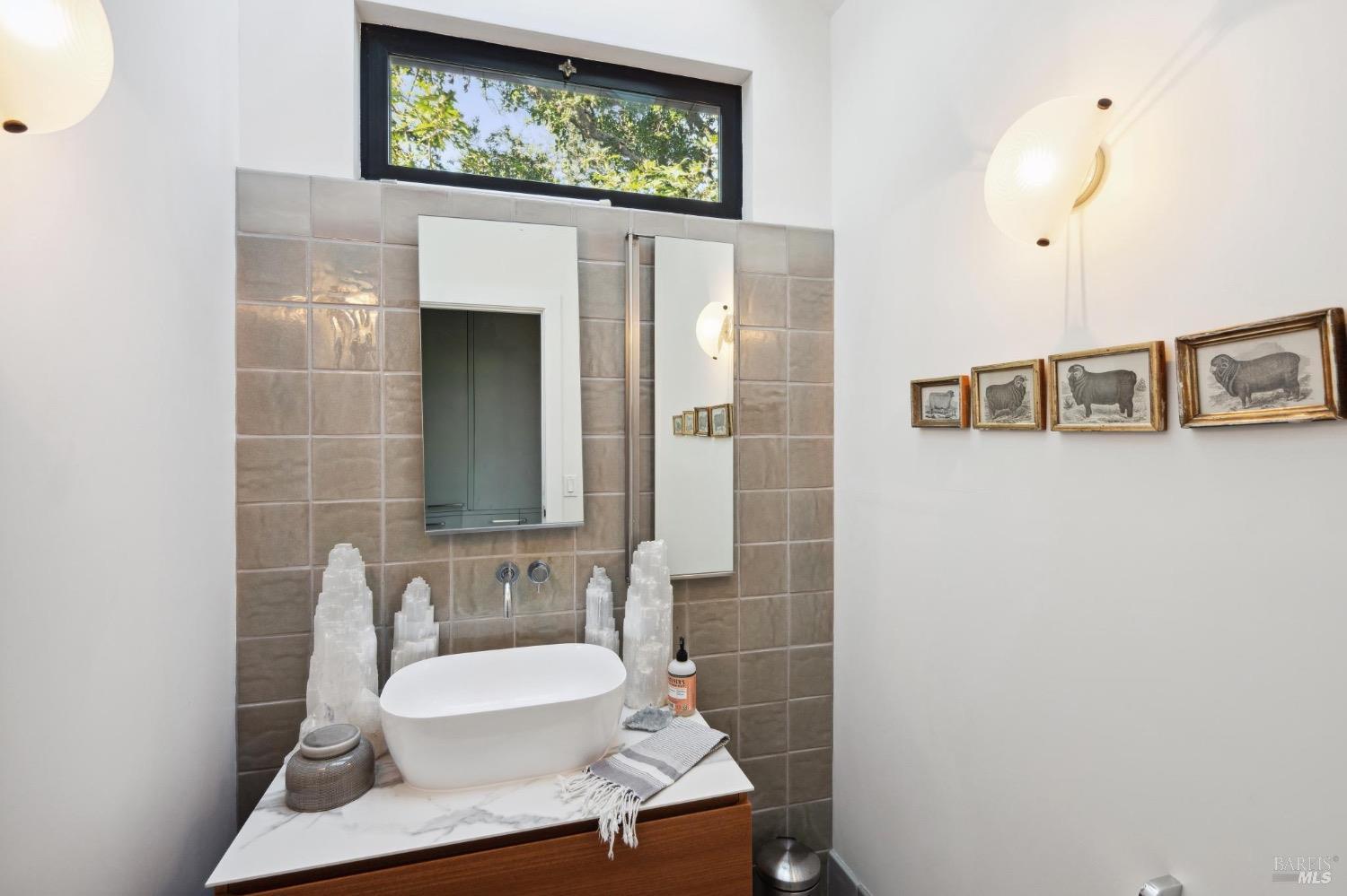 Detail Gallery Image 38 of 78 For 1090 Bart Rd, Sonoma,  CA 95476 - 3 Beds | 2/1 Baths