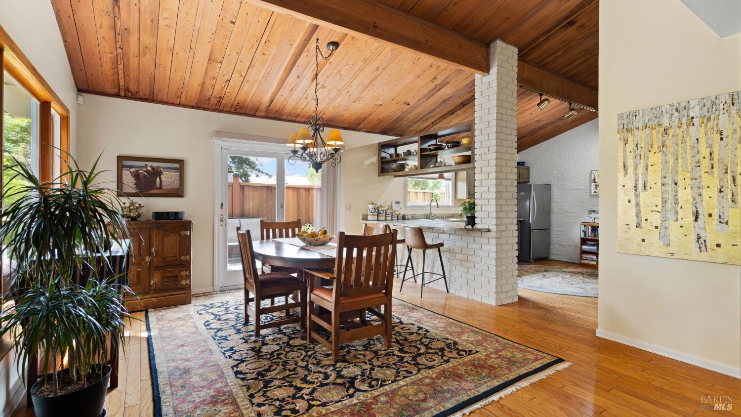 Detail Gallery Image 12 of 61 For 1453 E 4th St, Benicia,  CA 94510 - 4 Beds | 3 Baths