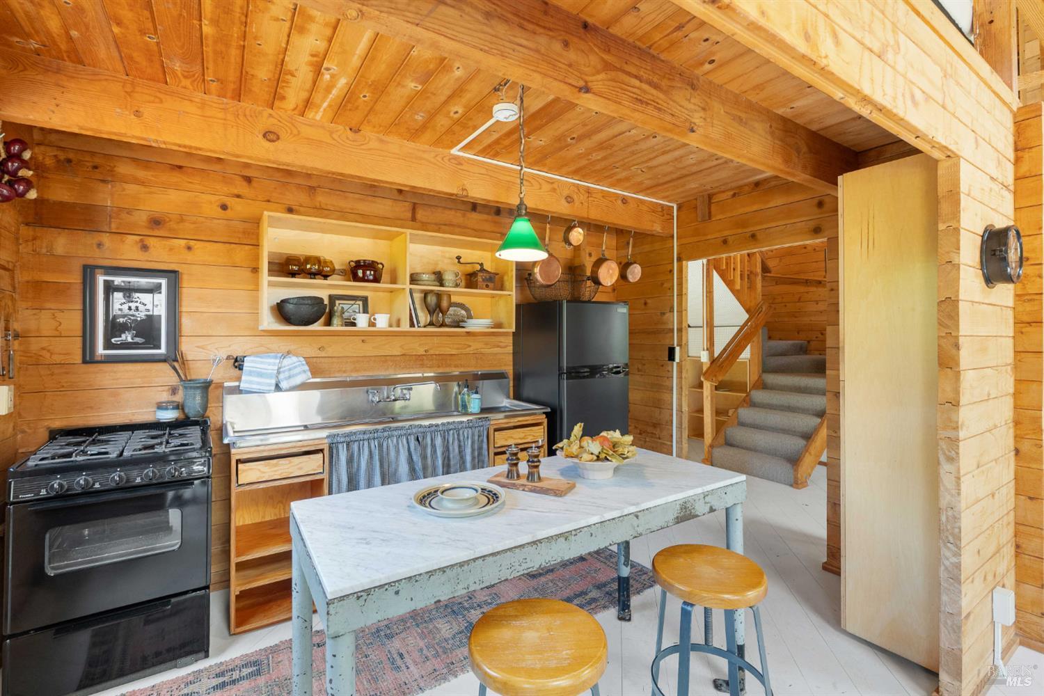Detail Gallery Image 11 of 50 For 3020 Burnside Rd, Sebastopol,  CA 95472 - 2 Beds | 1 Baths