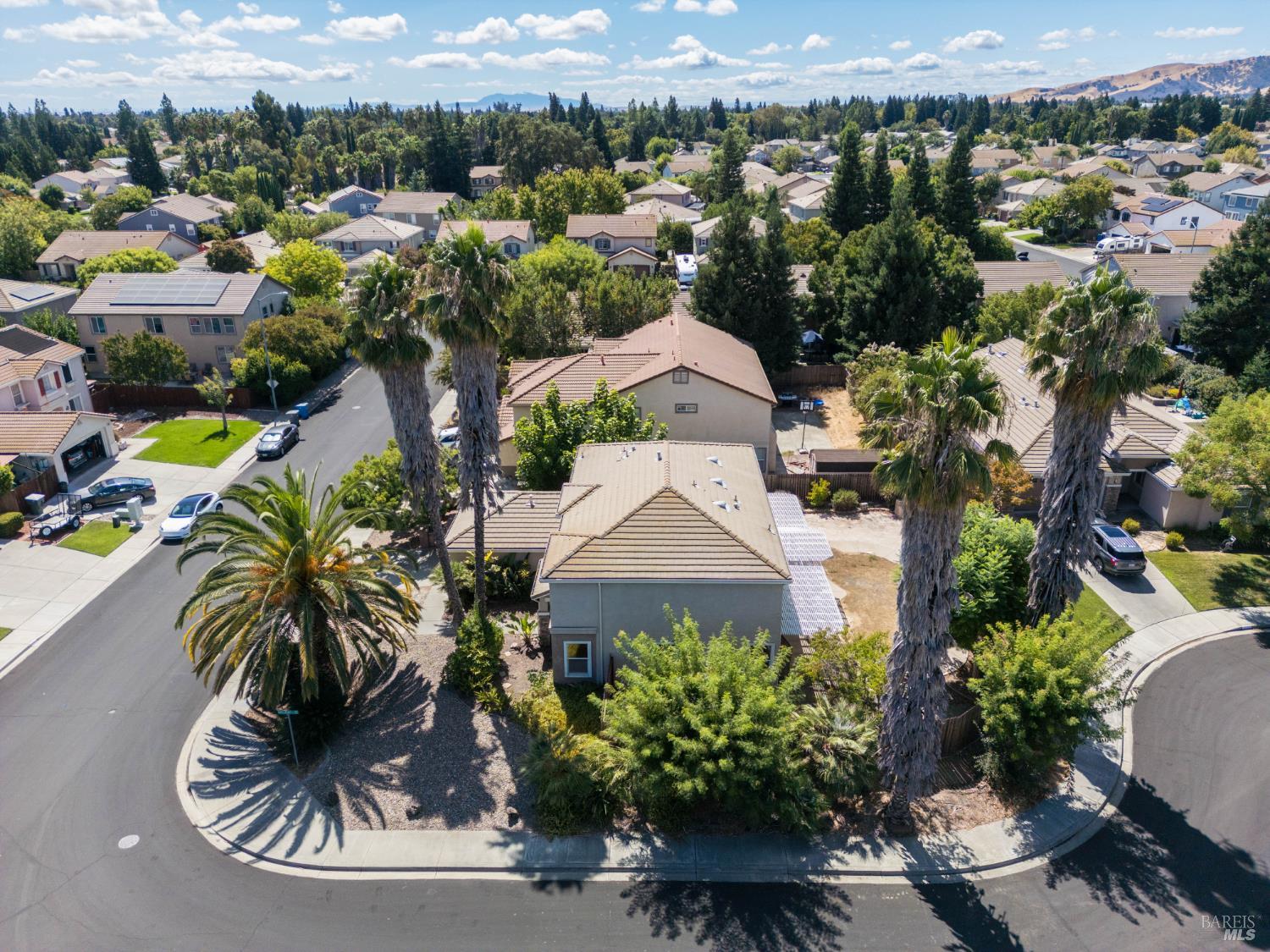 Detail Gallery Image 49 of 52 For 1012 Hickock Dr, Vacaville,  CA 95687 - 4 Beds | 3 Baths