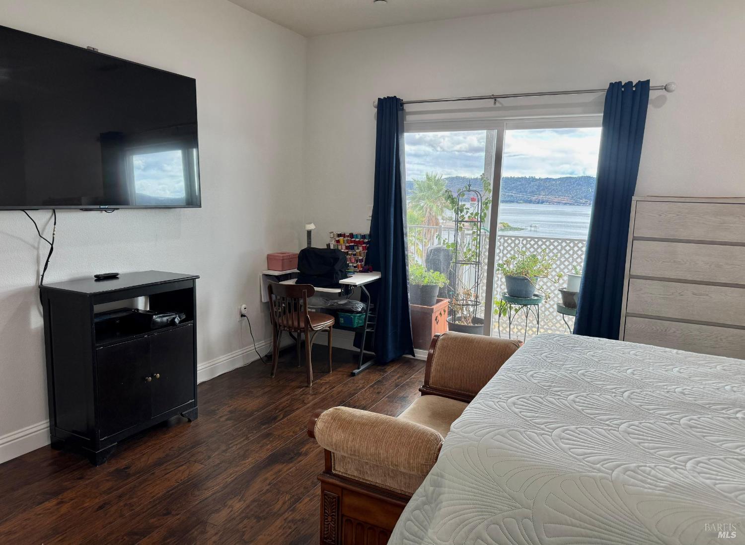 Detail Gallery Image 19 of 73 For 11921 Lakeshore Dr, Clearlake,  CA 95422 - 3 Beds | 2 Baths