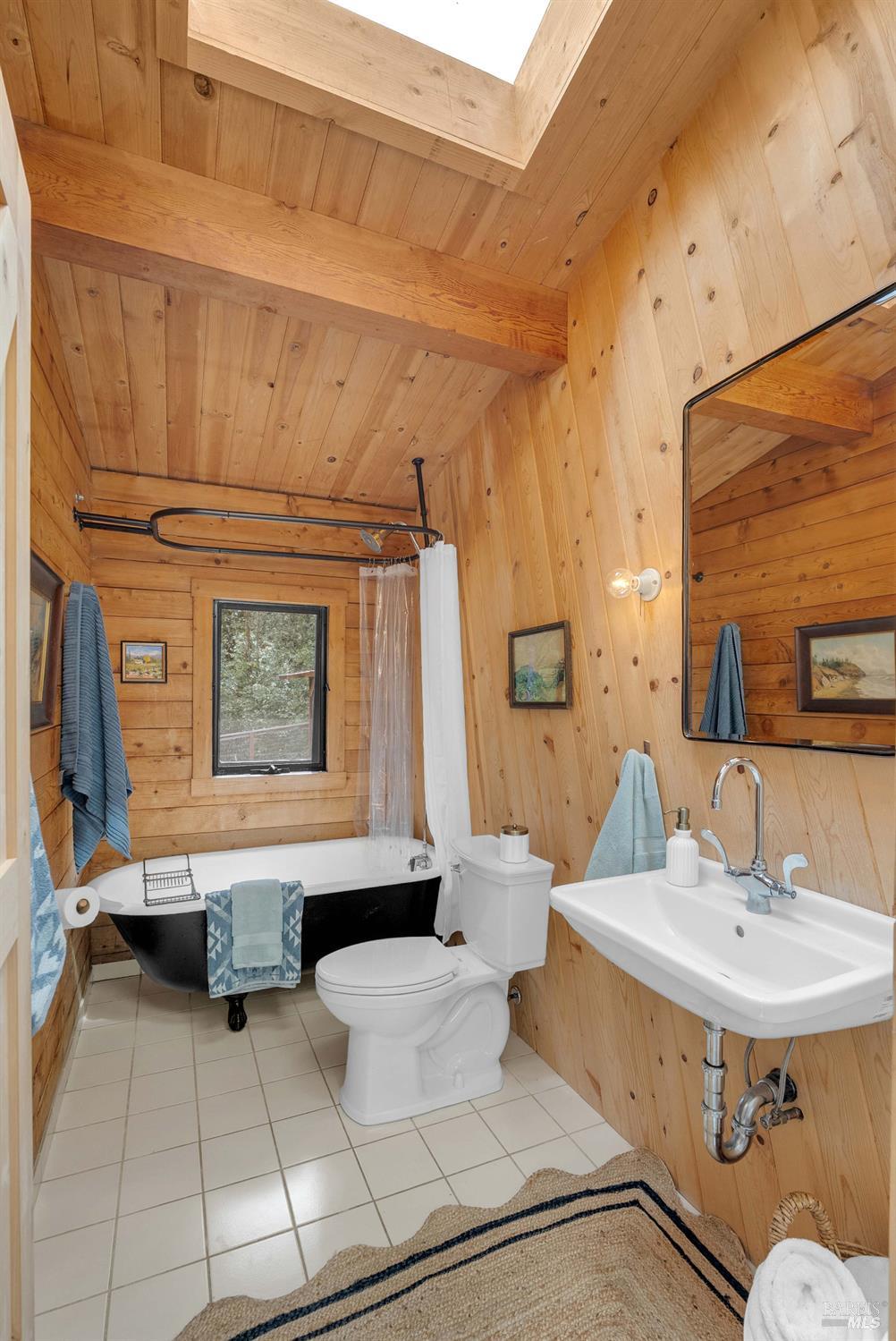 Detail Gallery Image 18 of 50 For 3020 Burnside Rd, Sebastopol,  CA 95472 - 2 Beds | 1 Baths