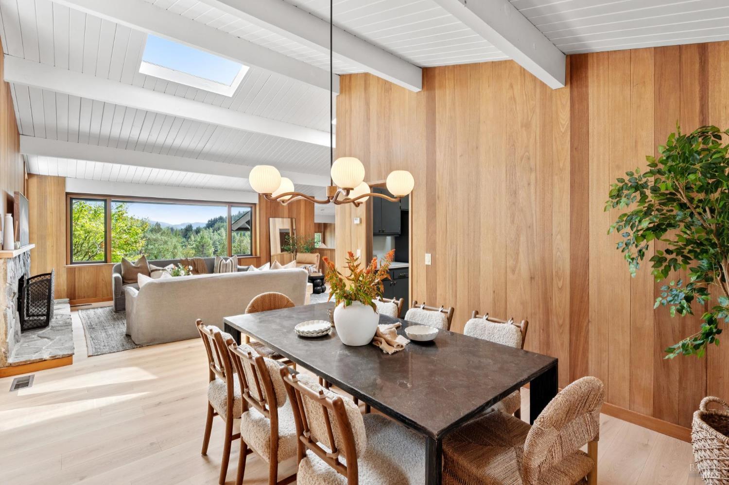 Detail Gallery Image 7 of 37 For 38 Glen Dr, Mill Valley,  CA 94941 - 4 Beds | 2 Baths