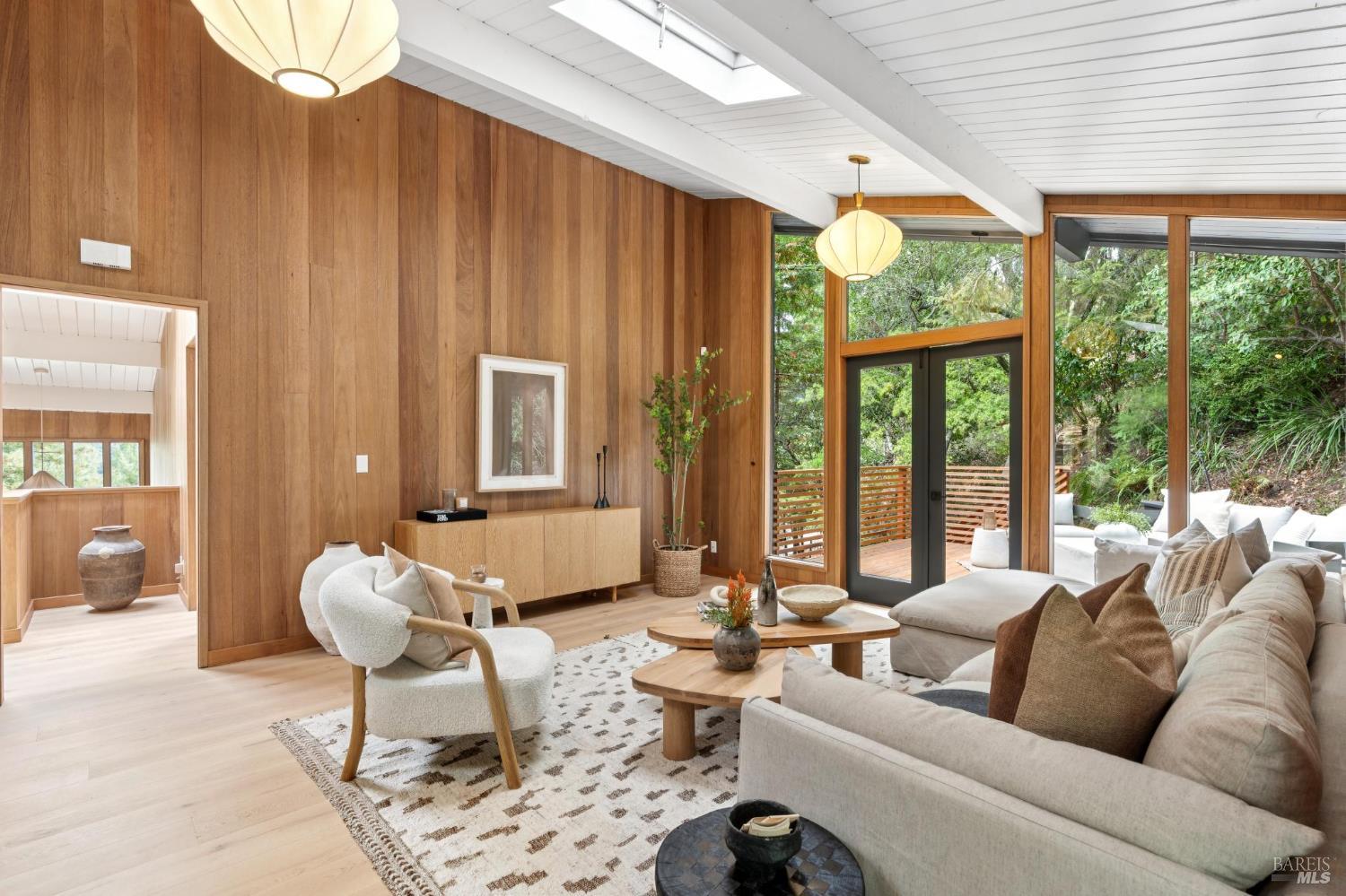 Detail Gallery Image 17 of 37 For 38 Glen Dr, Mill Valley,  CA 94941 - 4 Beds | 2 Baths