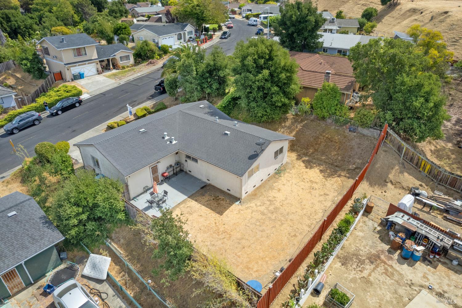 Detail Gallery Image 28 of 34 For 392 Winchester St, Vallejo,  CA 94590 - 4 Beds | 2 Baths