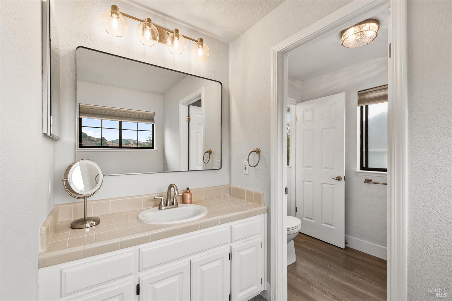 Detail Gallery Image 22 of 35 For 3 Windmill Pl, Novato,  CA 94945 - 4 Beds | 3 Baths