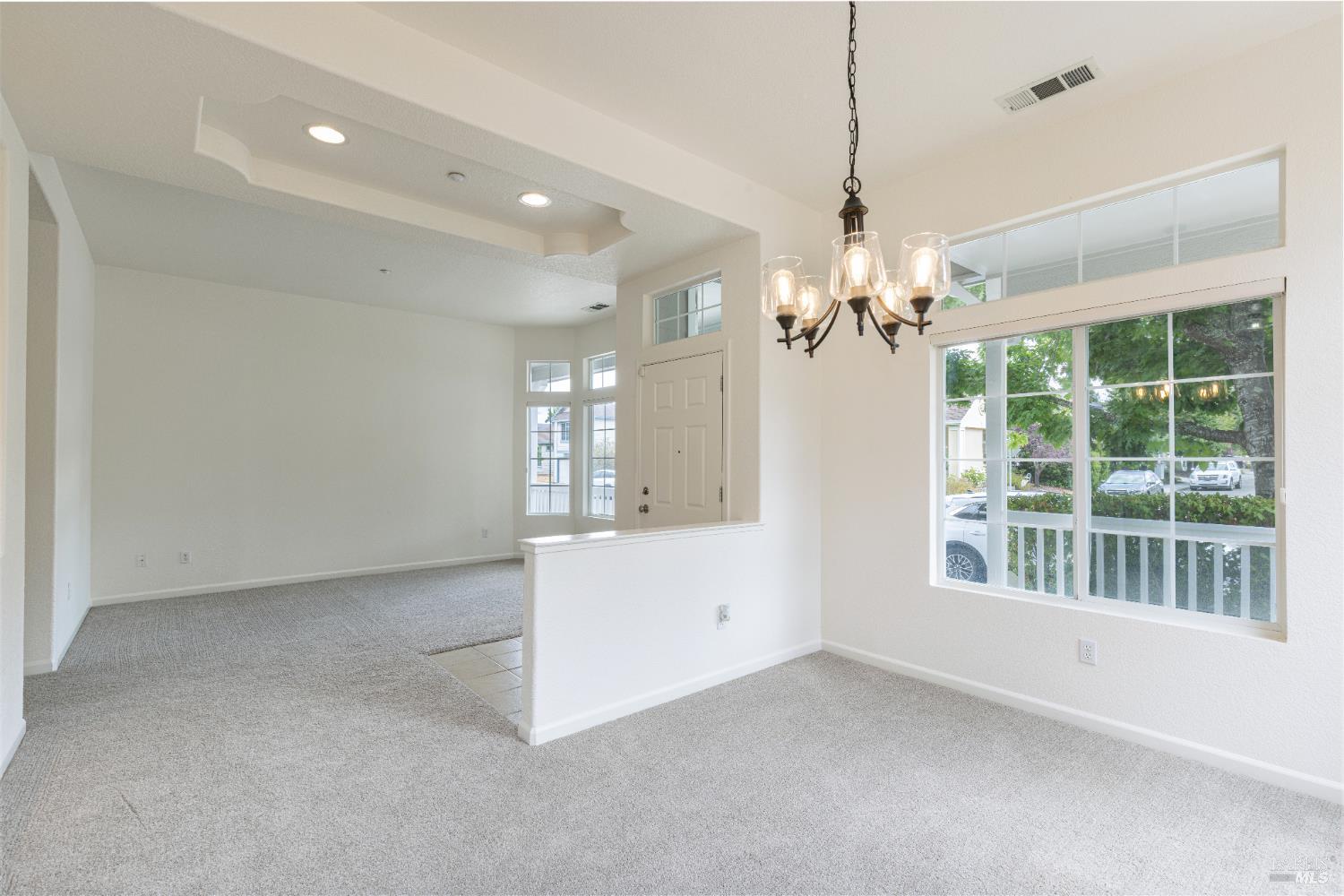 Detail Gallery Image 10 of 32 For 201 Spur Ridge Ln, Healdsburg,  CA 95448 - 3 Beds | 2 Baths