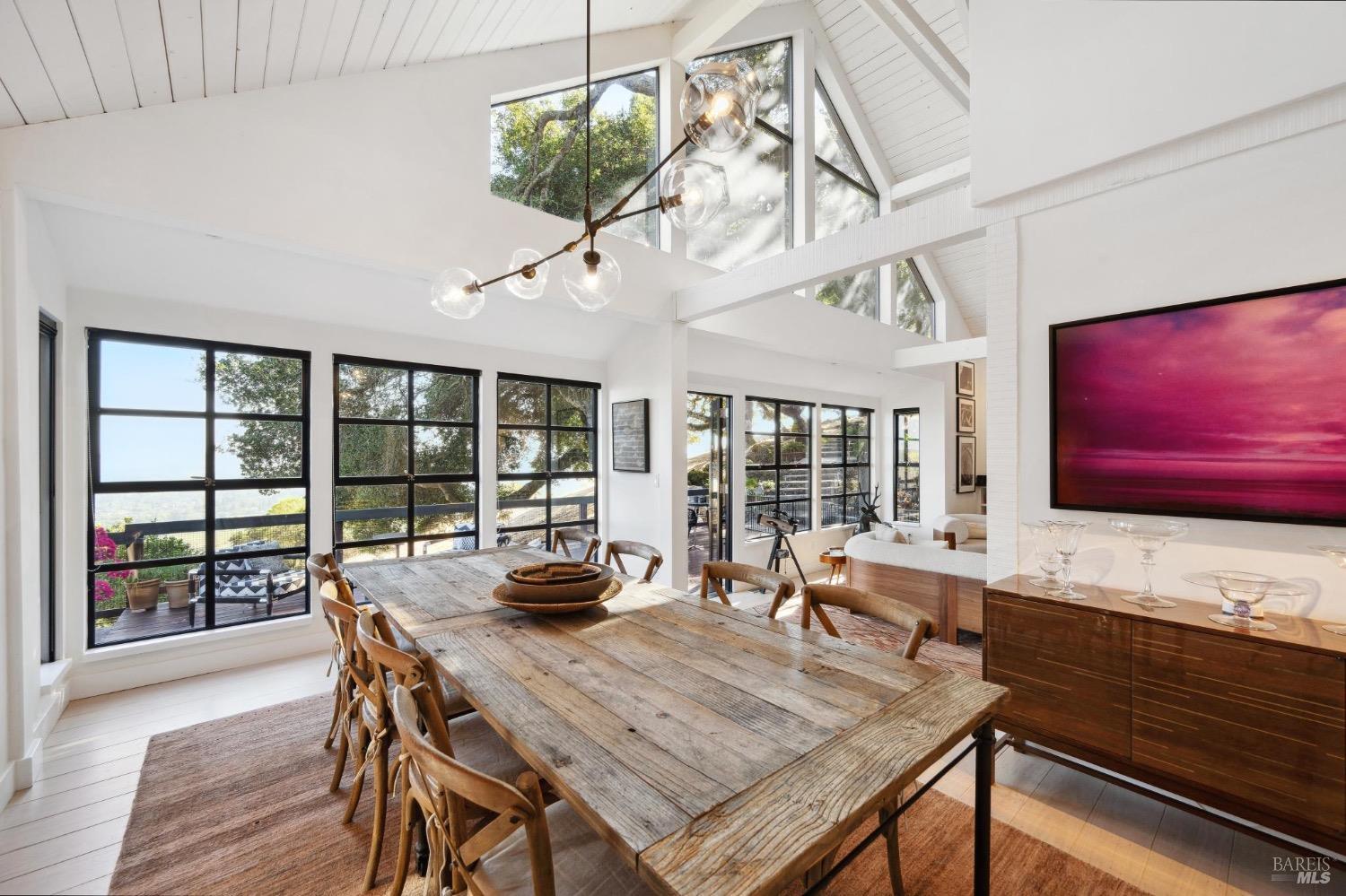 Detail Gallery Image 24 of 78 For 1090 Bart Rd, Sonoma,  CA 95476 - 3 Beds | 2/1 Baths