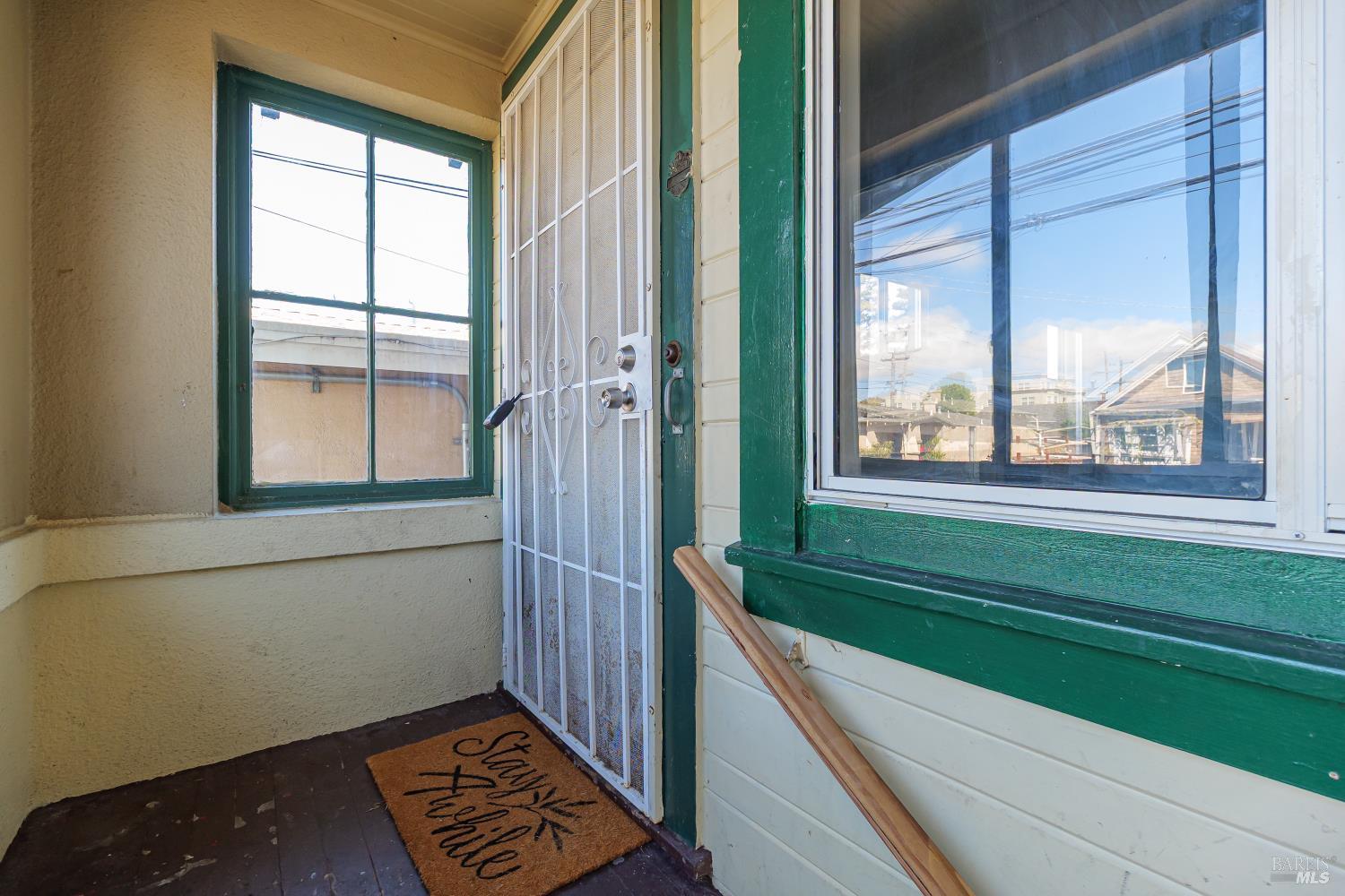 Detail Gallery Image 2 of 19 For 1222 Chanslor Ave, Richmond,  CA 94801 - 2 Beds | 1 Baths