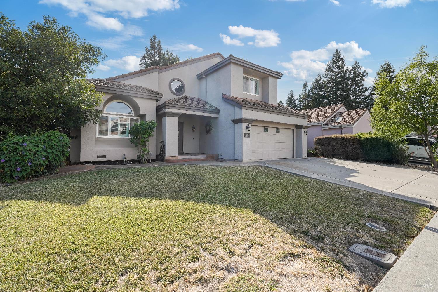 Detail Gallery Image 3 of 59 For 606 Roscommon Pl, Vacaville,  CA 95688 - 3 Beds | 2/1 Baths