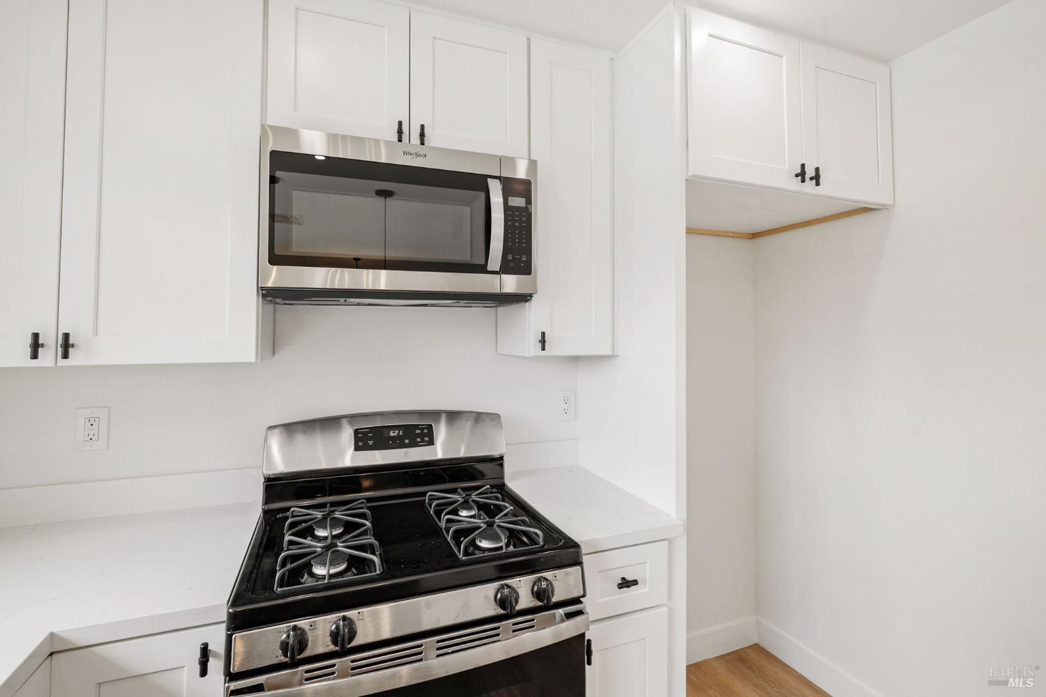 Detail Gallery Image 28 of 55 For 7402 Circle Dr, Rohnert Park,  CA 94928 - 3 Beds | 2 Baths