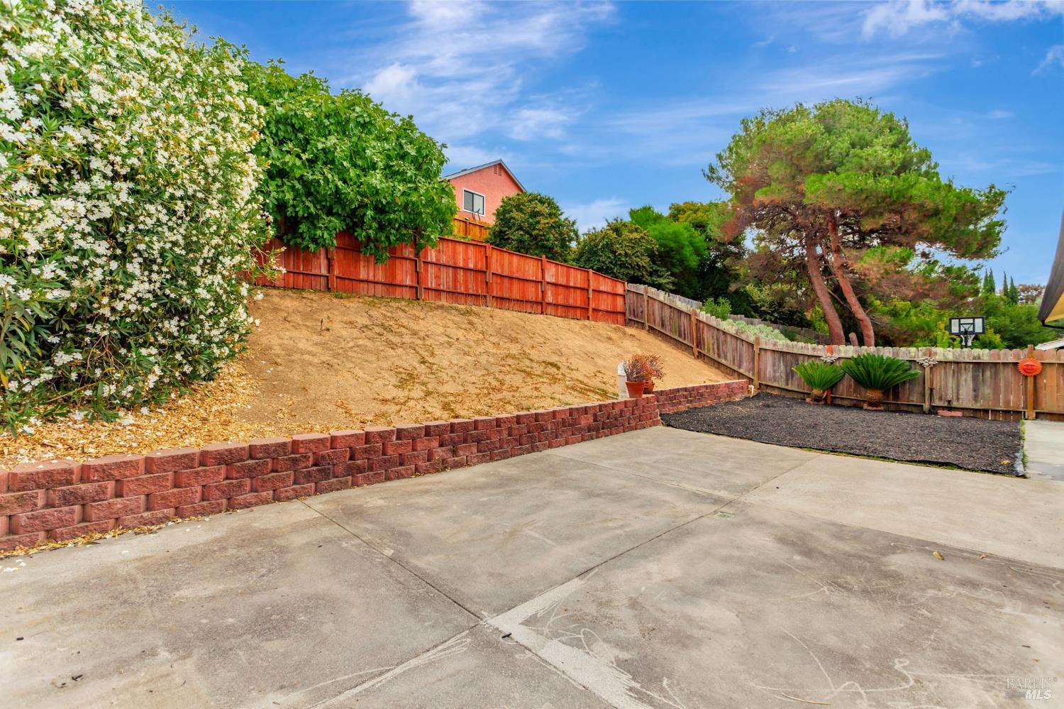 Detail Gallery Image 20 of 22 For 466 Holly St, Vallejo,  CA 94589 - 3 Beds | 2 Baths