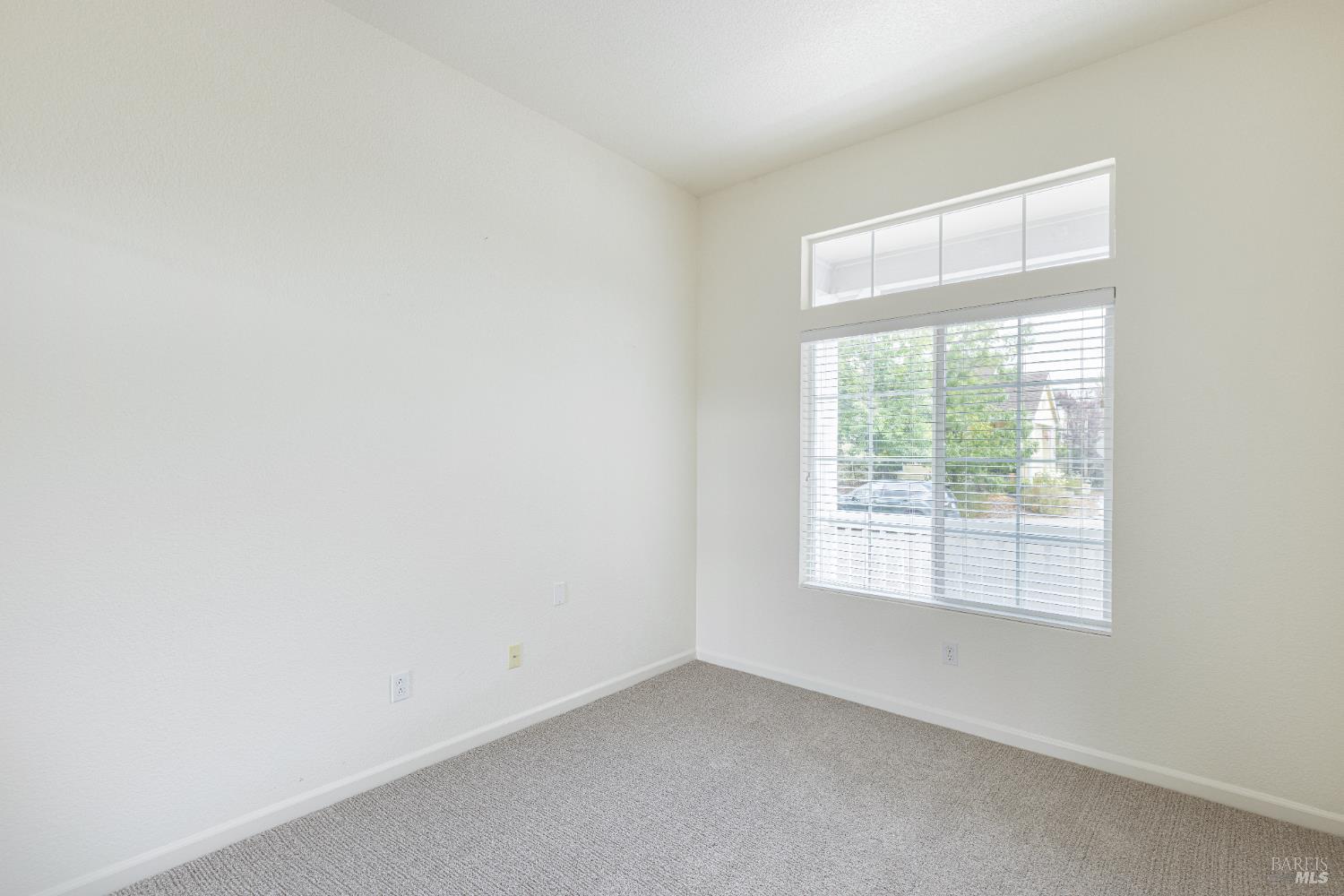 Detail Gallery Image 21 of 32 For 201 Spur Ridge Ln, Healdsburg,  CA 95448 - 3 Beds | 2 Baths