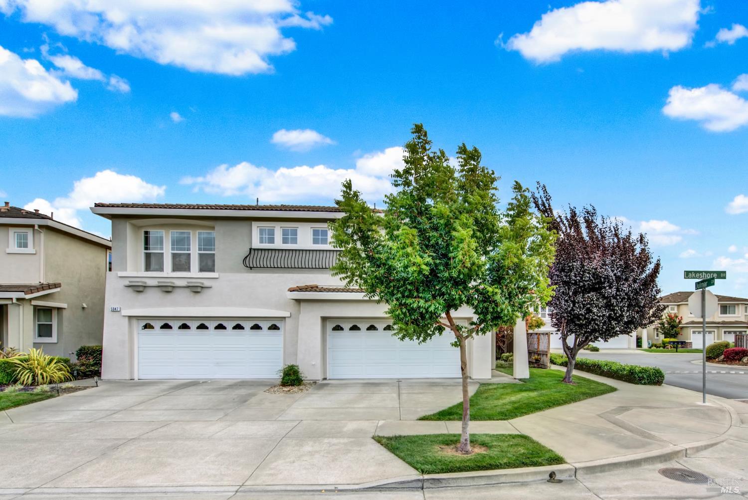 Detail Gallery Image 2 of 56 For 5051 Lakeshore Dr, Fairfield,  CA 94534 - 3 Beds | 2/1 Baths