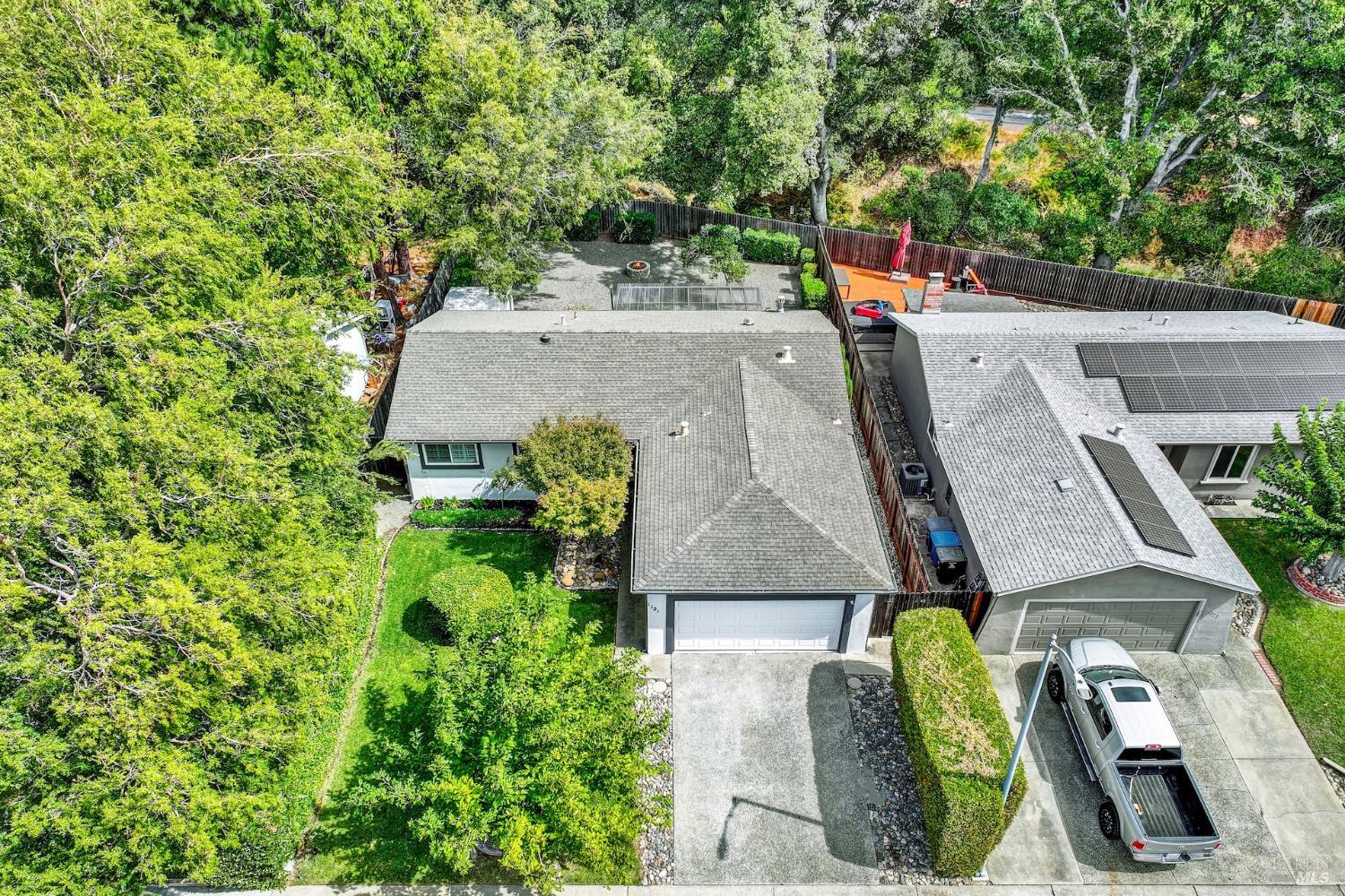 Detail Gallery Image 41 of 41 For 1121 Creekside Dr, Vacaville,  CA 95687 - 3 Beds | 2 Baths