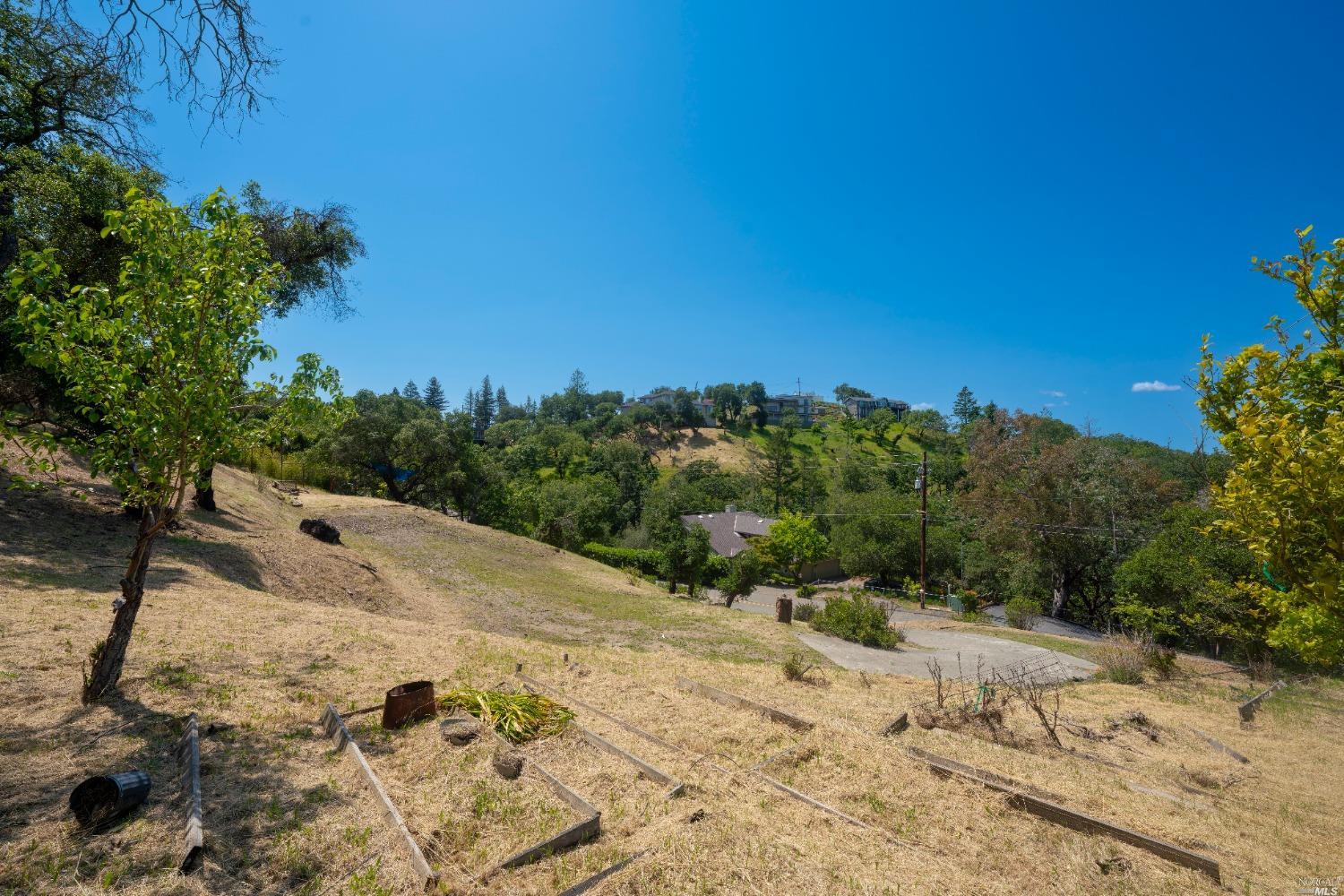 Detail Gallery Image 8 of 30 For 5159 Vista Grande Dr, Santa Rosa,  CA 95403 - – Beds | – Baths