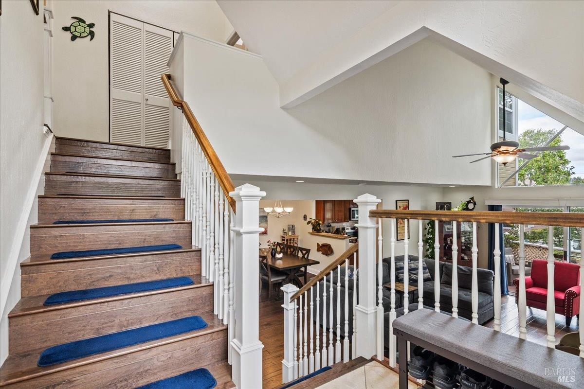Detail Gallery Image 6 of 30 For 397 E 2nd St, Benicia,  CA 94510 - 3 Beds | 2/1 Baths