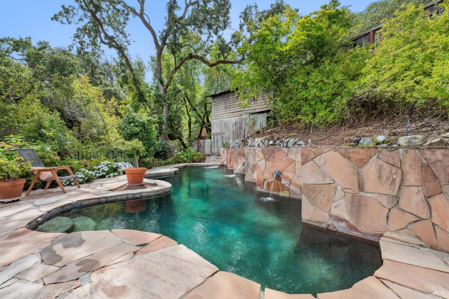 Detail Gallery Image 48 of 78 For 125 Oak Ave, San Anselmo,  CA 94960 - 5 Beds | 2/1 Baths
