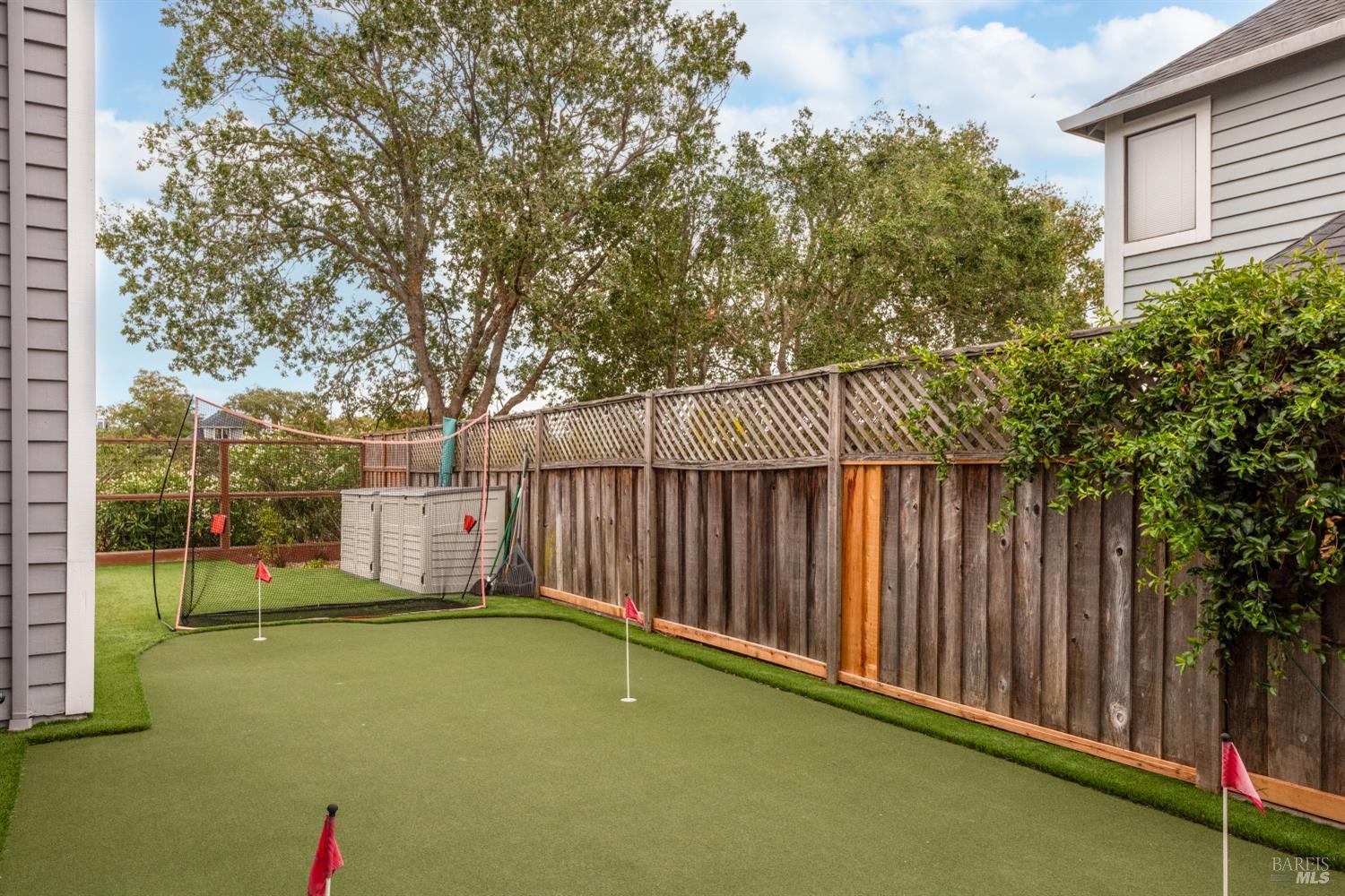 Detail Gallery Image 28 of 35 For 3 Windmill Pl, Novato,  CA 94945 - 4 Beds | 3 Baths