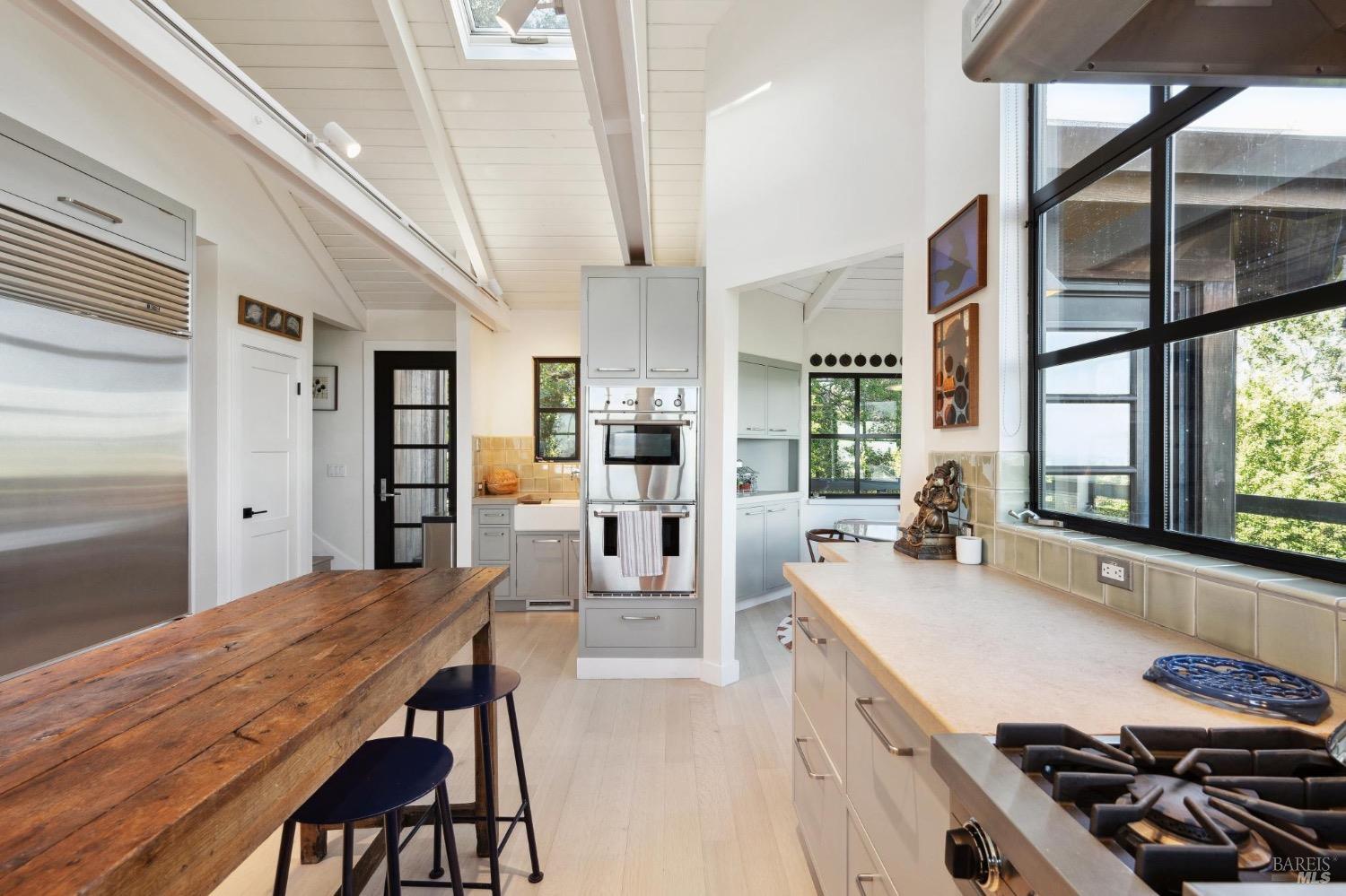 Detail Gallery Image 34 of 78 For 1090 Bart Rd, Sonoma,  CA 95476 - 3 Beds | 2/1 Baths