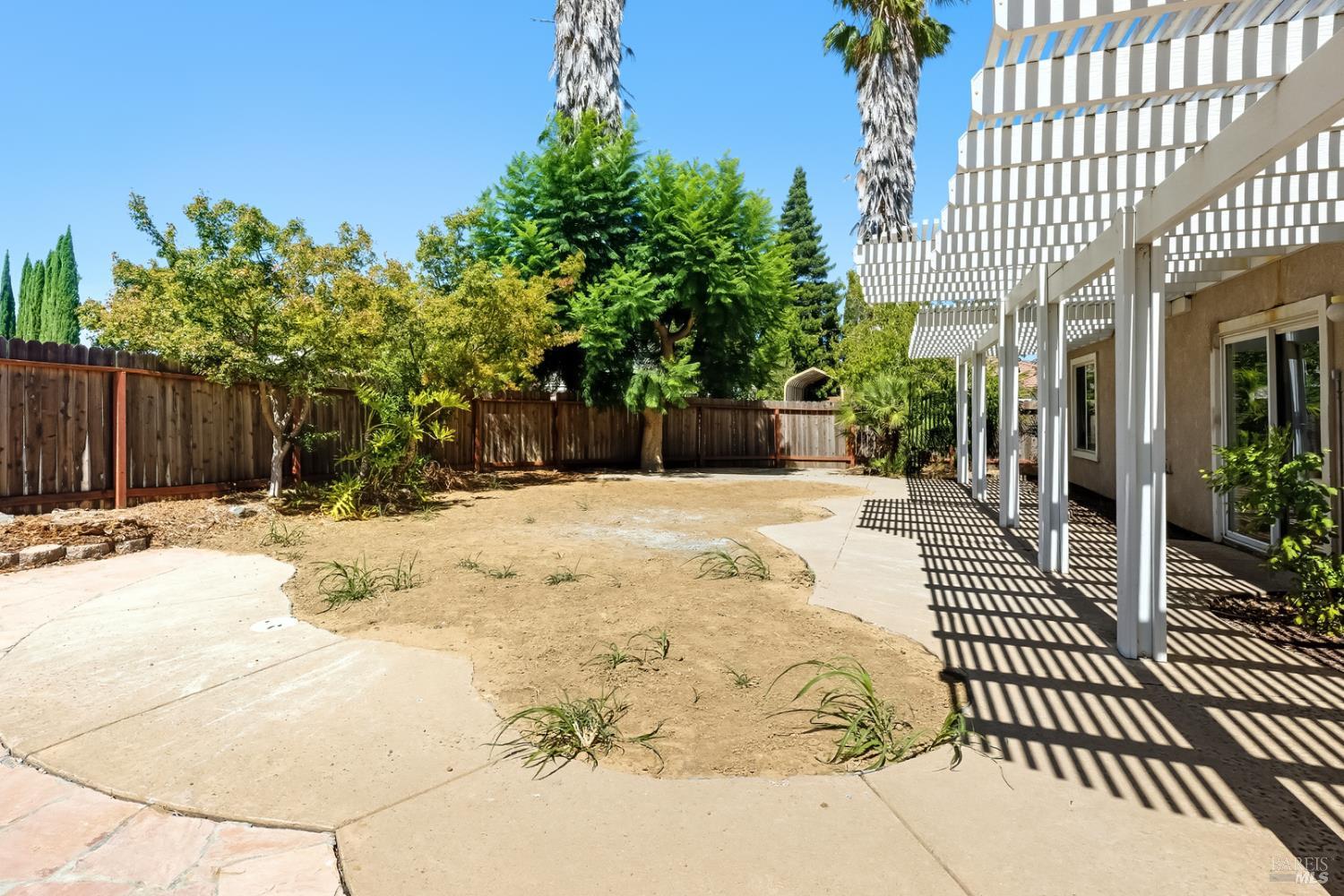 Detail Gallery Image 41 of 52 For 1012 Hickock Dr, Vacaville,  CA 95687 - 4 Beds | 3 Baths