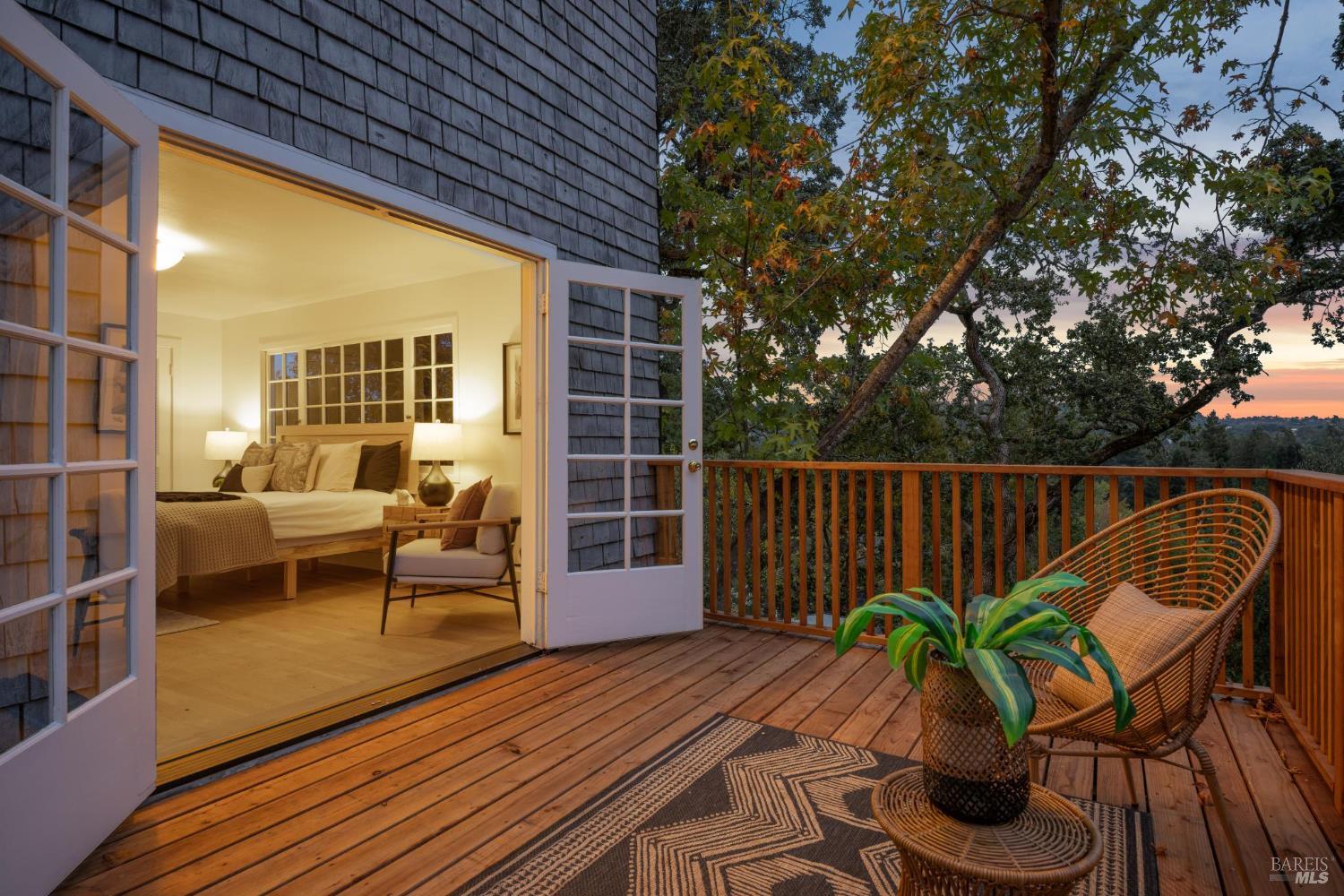 Detail Gallery Image 61 of 78 For 125 Oak Ave, San Anselmo,  CA 94960 - 5 Beds | 2/1 Baths