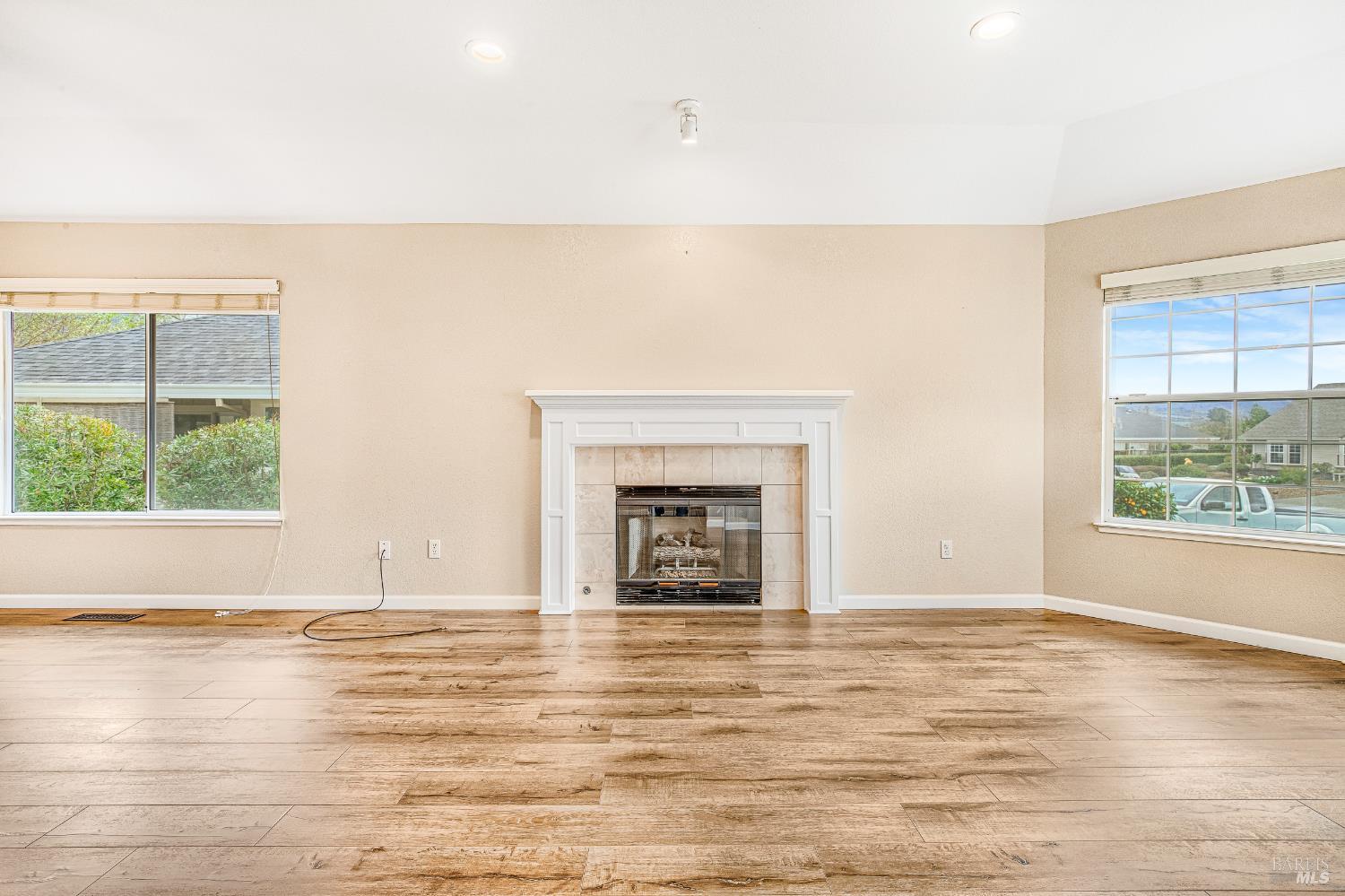 Detail Gallery Image 12 of 62 For 8151 Oakmont Dr, Santa Rosa,  CA 95409 - 3 Beds | 2 Baths