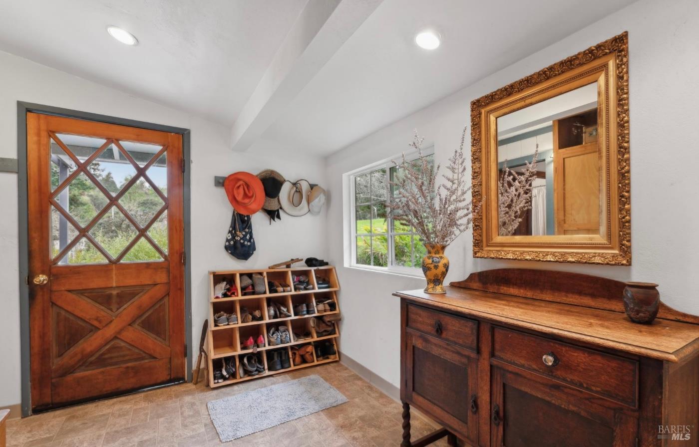 Detail Gallery Image 5 of 58 For 1369 Tilton Rd, Sebastopol,  CA 95472 - 2 Beds | 1 Baths