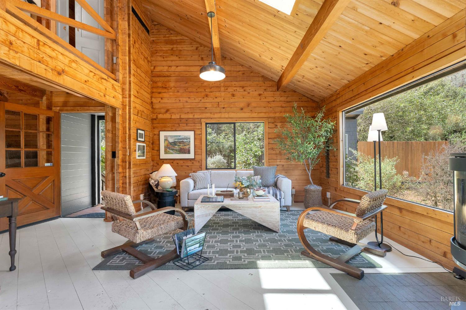 Detail Gallery Image 4 of 50 For 3020 Burnside Rd, Sebastopol,  CA 95472 - 2 Beds | 1 Baths