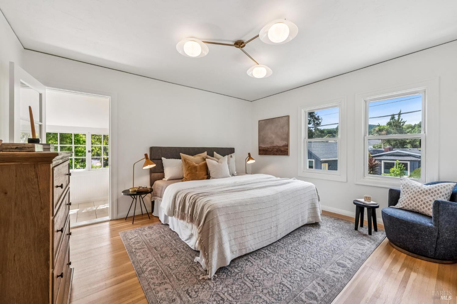 Detail Gallery Image 10 of 68 For 37 Rutherford Ave, San Anselmo,  CA 94960 - 4 Beds | 2 Baths