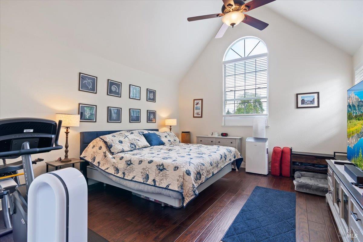 Detail Gallery Image 17 of 30 For 397 E 2nd St, Benicia,  CA 94510 - 3 Beds | 2/1 Baths