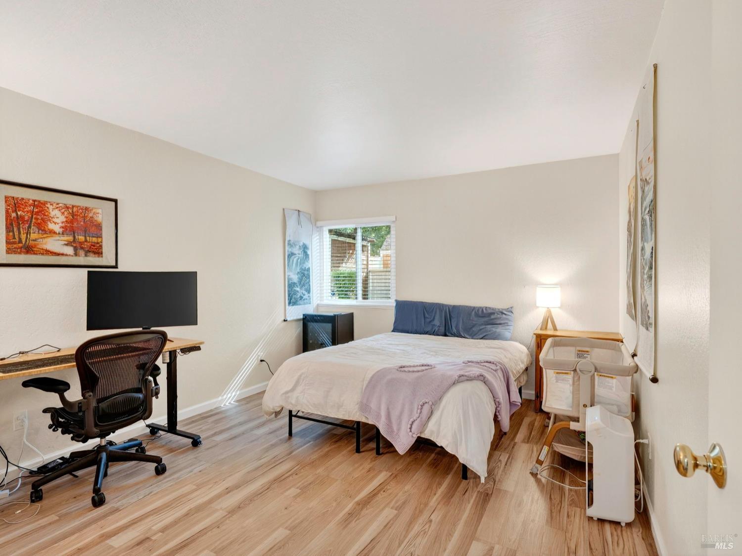 Detail Gallery Image 10 of 33 For 2506 Lakeview Dr, Santa Rosa,  CA 95405 - 3 Beds | 2 Baths