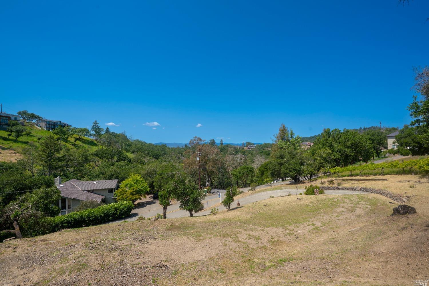 Detail Gallery Image 9 of 30 For 5159 Vista Grande Dr, Santa Rosa,  CA 95403 - – Beds | – Baths