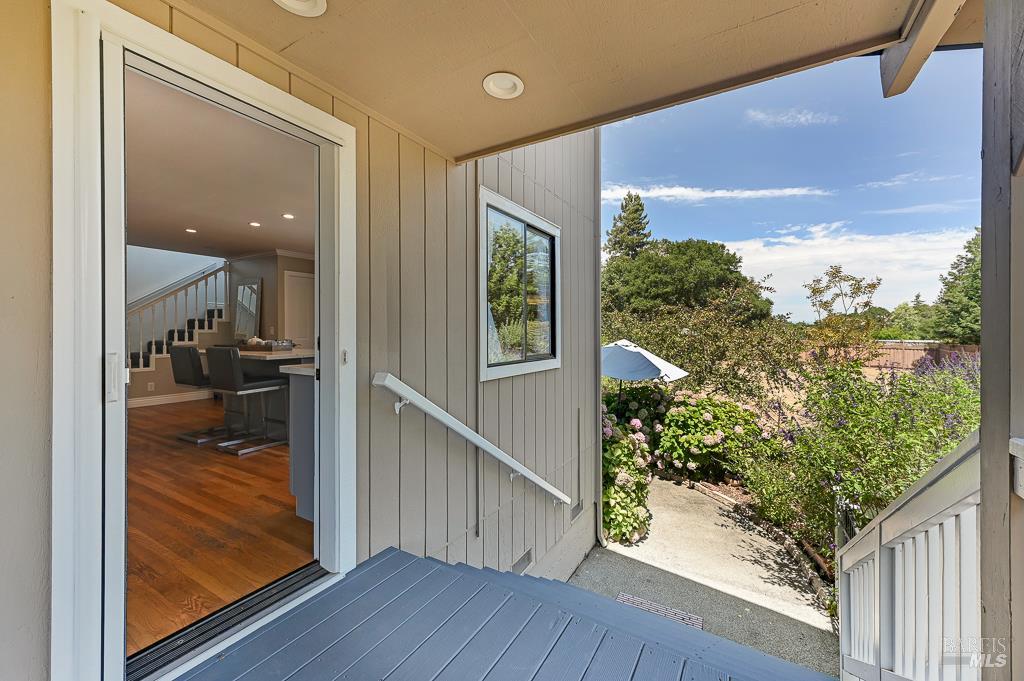 Detail Gallery Image 34 of 43 For 712 Bloomfield Rd, Sebastopol,  CA 95472 - 3 Beds | 3 Baths