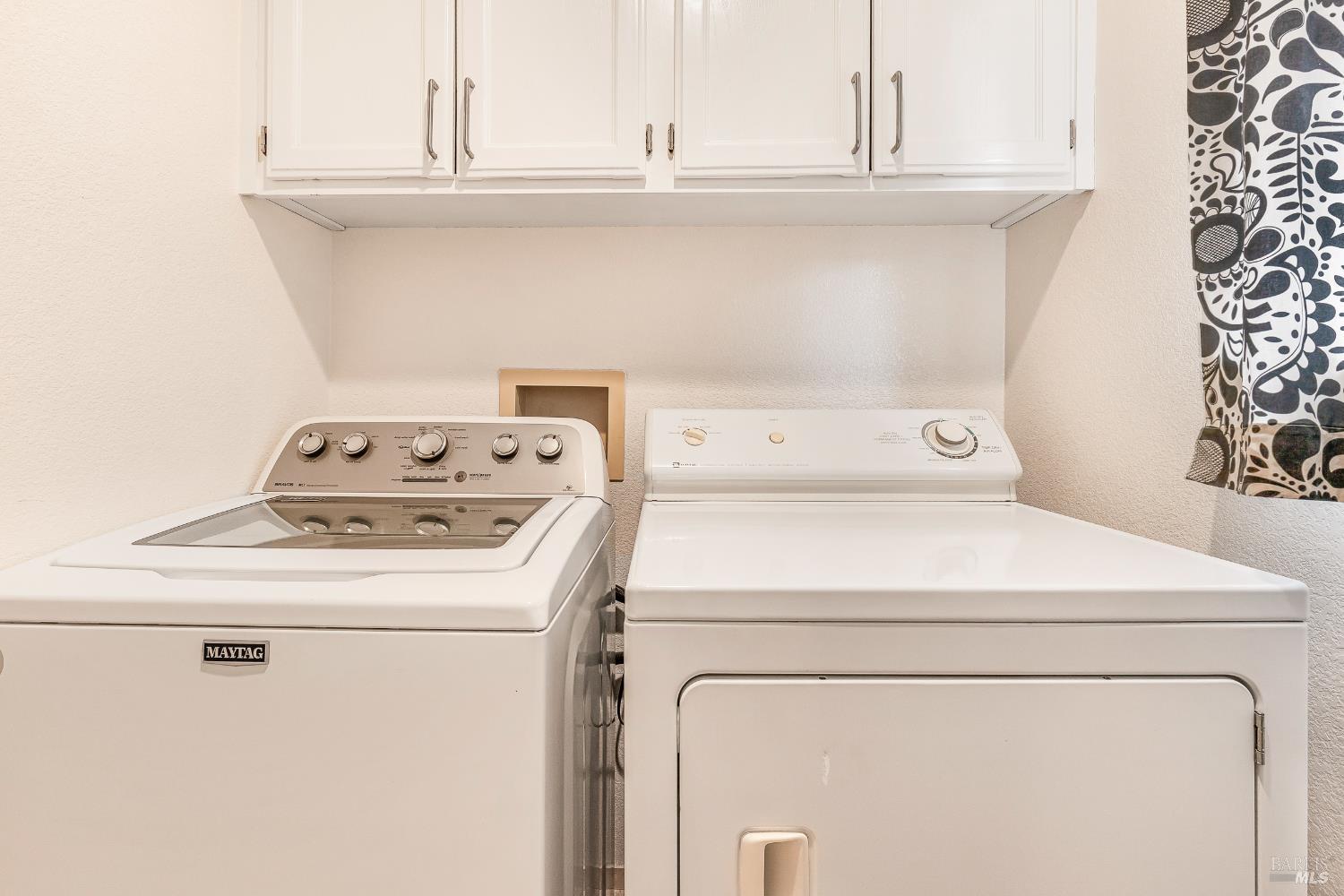 Detail Gallery Image 37 of 62 For 8151 Oakmont Dr, Santa Rosa,  CA 95409 - 3 Beds | 2 Baths