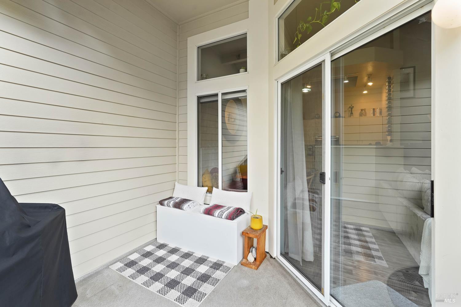 Detail Gallery Image 16 of 41 For 416 Lighthouse Ct, Hercules,  CA 94547 - 2 Beds | 2 Baths
