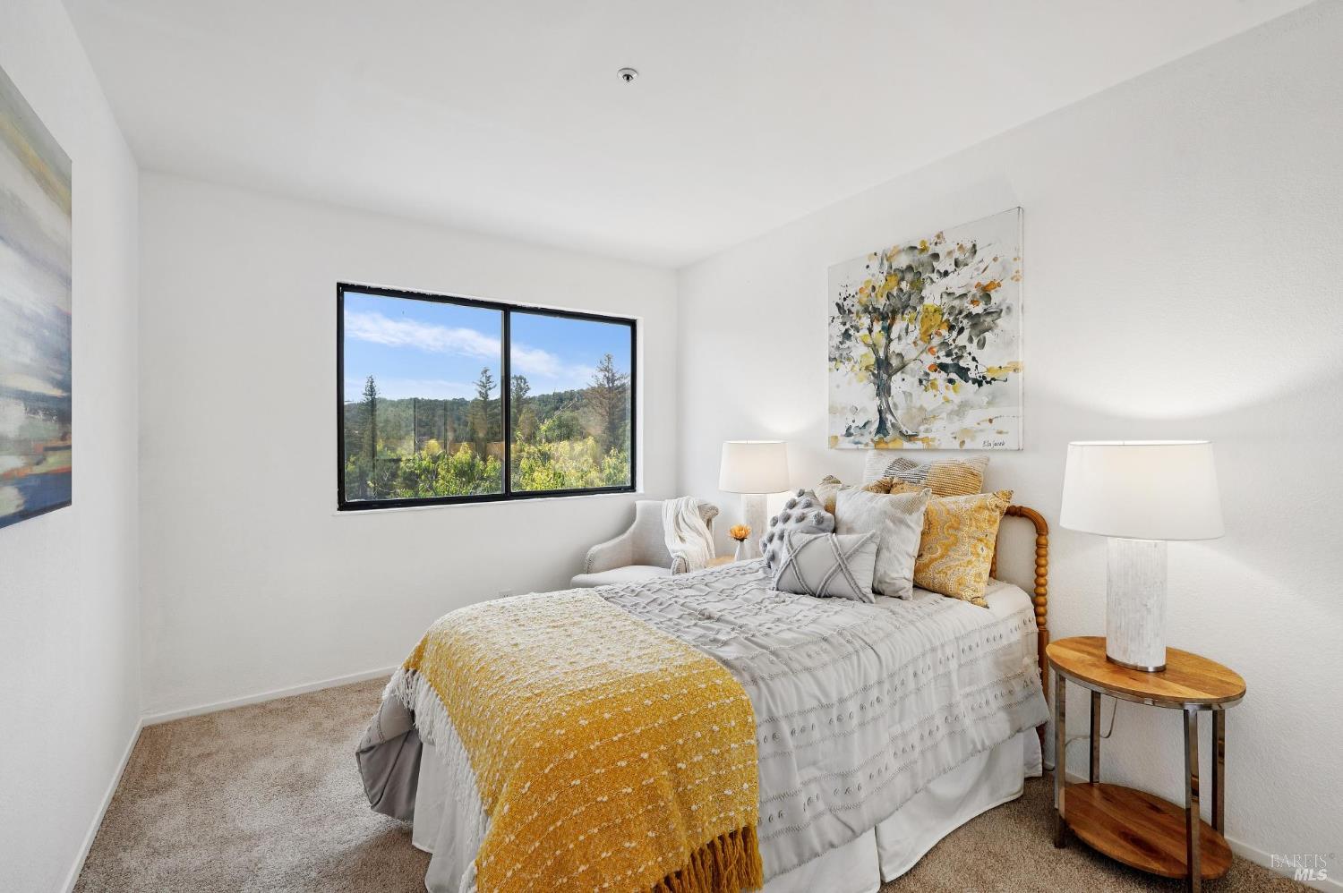 Detail Gallery Image 19 of 29 For 5 Briarwood Ct, Novato,  CA 94947 - 3 Beds | 2/1 Baths