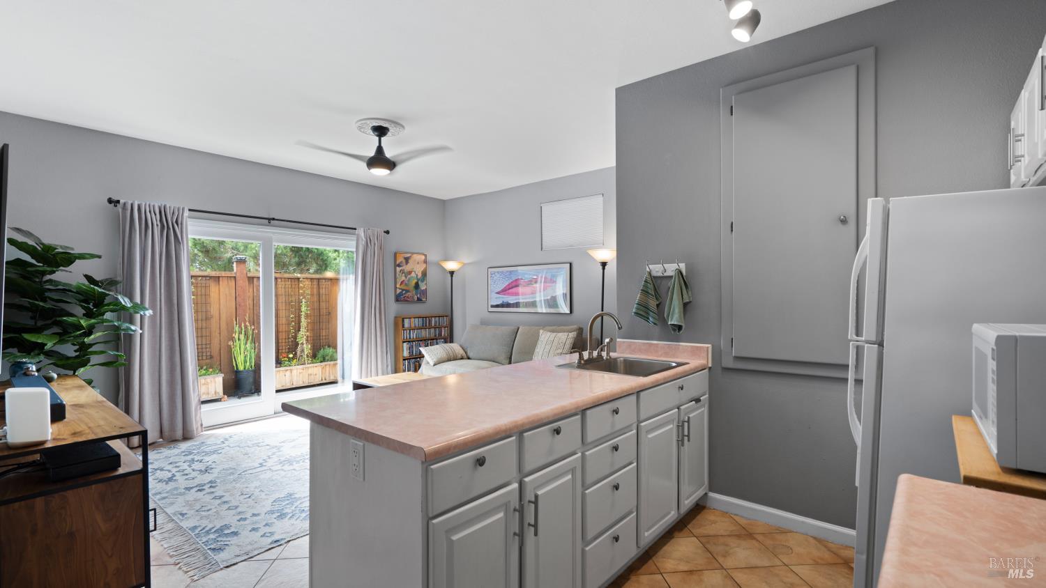 Detail Gallery Image 42 of 61 For 1453 E 4th St, Benicia,  CA 94510 - 4 Beds | 3 Baths